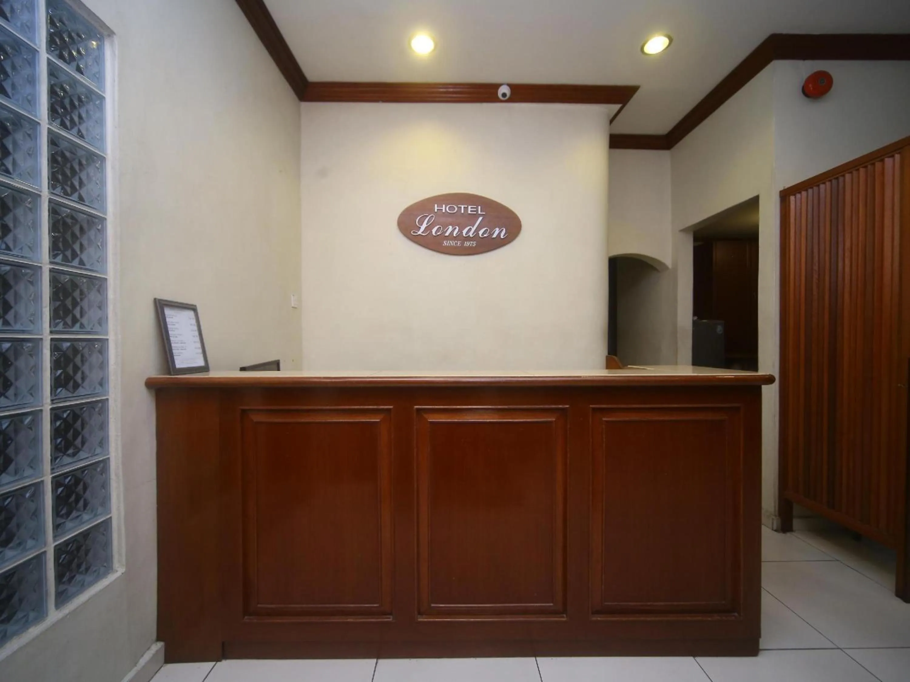 Lobby or reception in Hotel O London