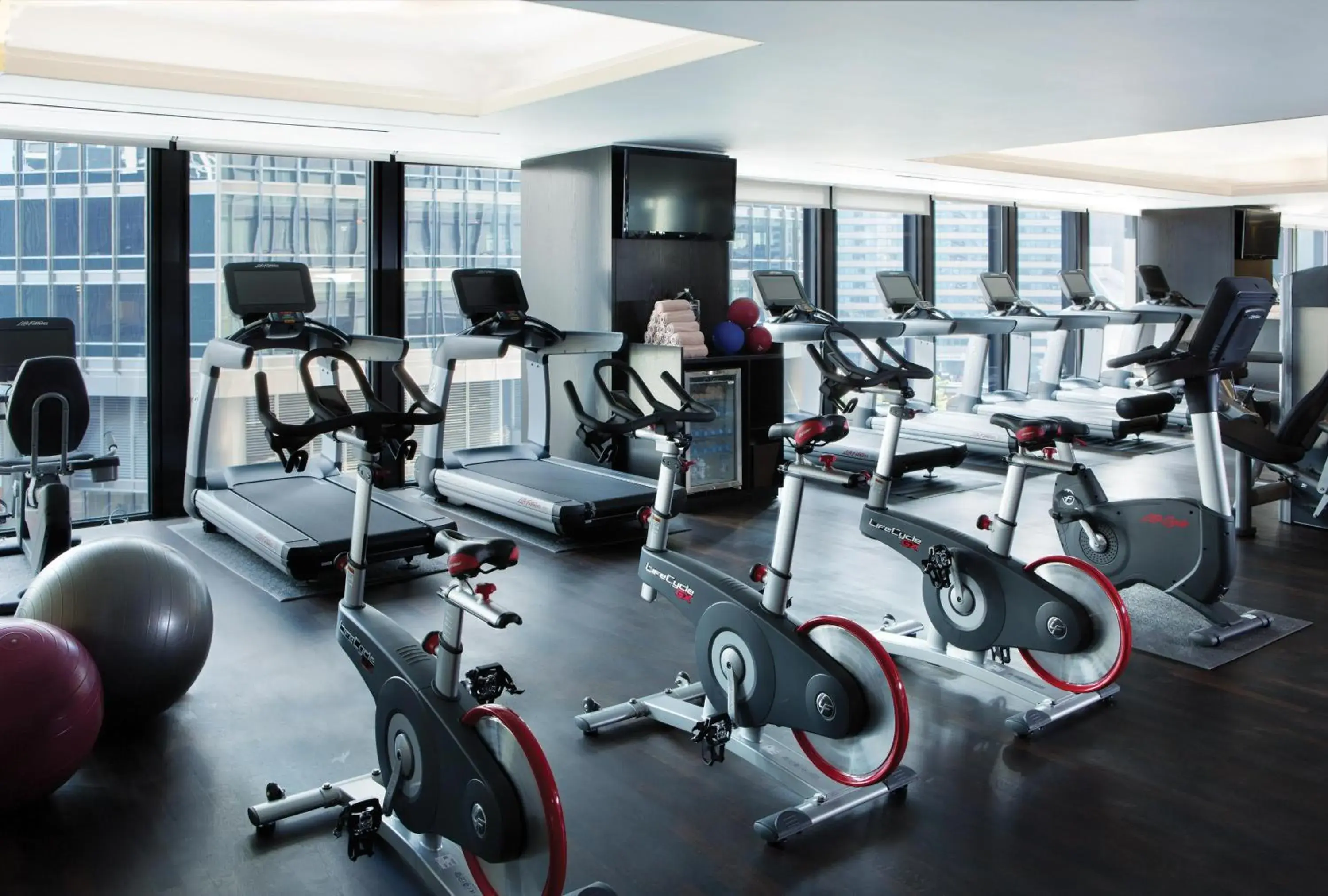 Fitness centre/facilities in The Langham Chicago Fitness centre/facilities in The Langham Chicago