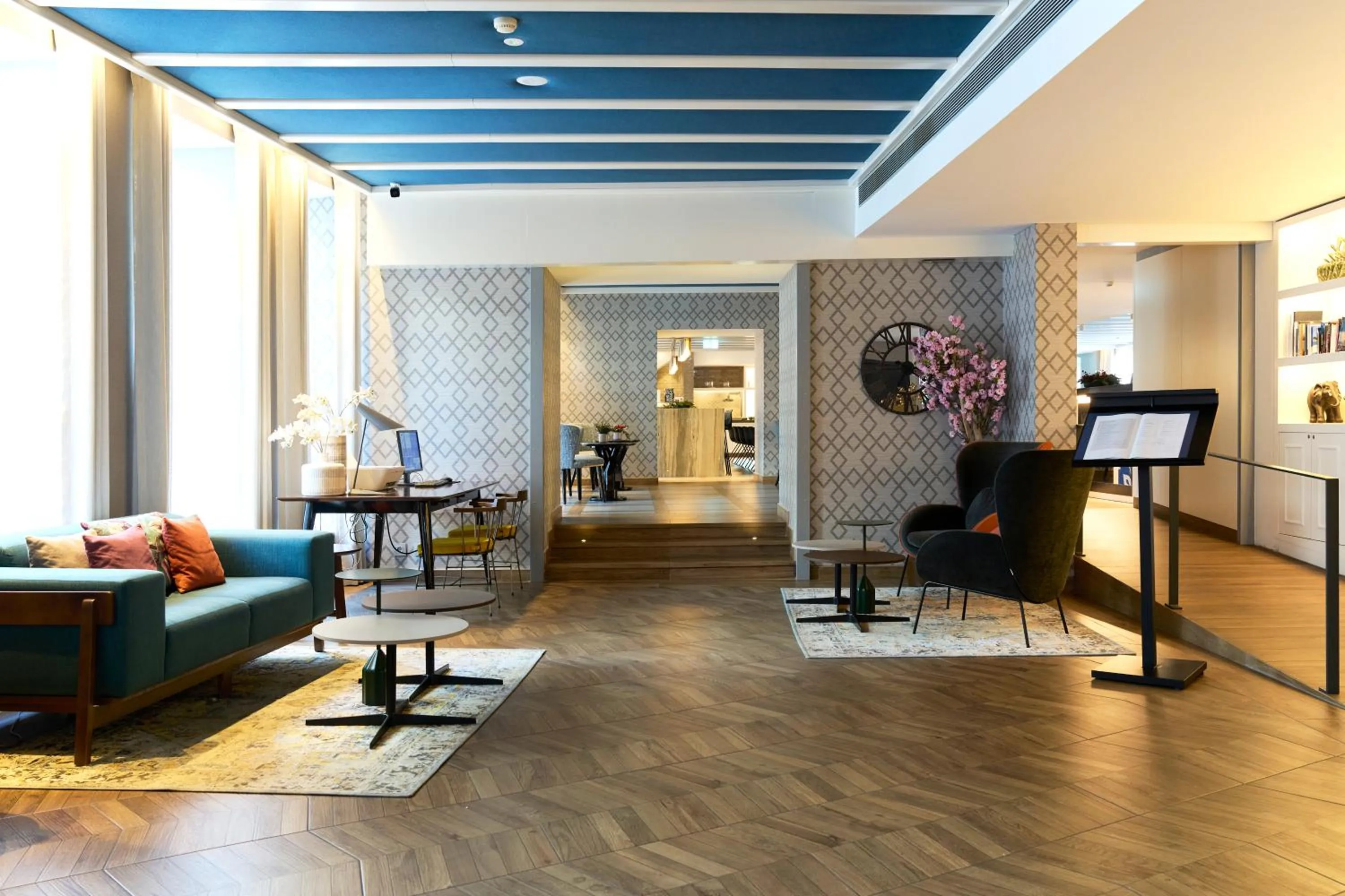 Lobby or reception in Catalonia Porto