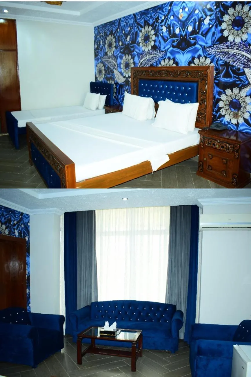 Bed in Paramount Guest House
