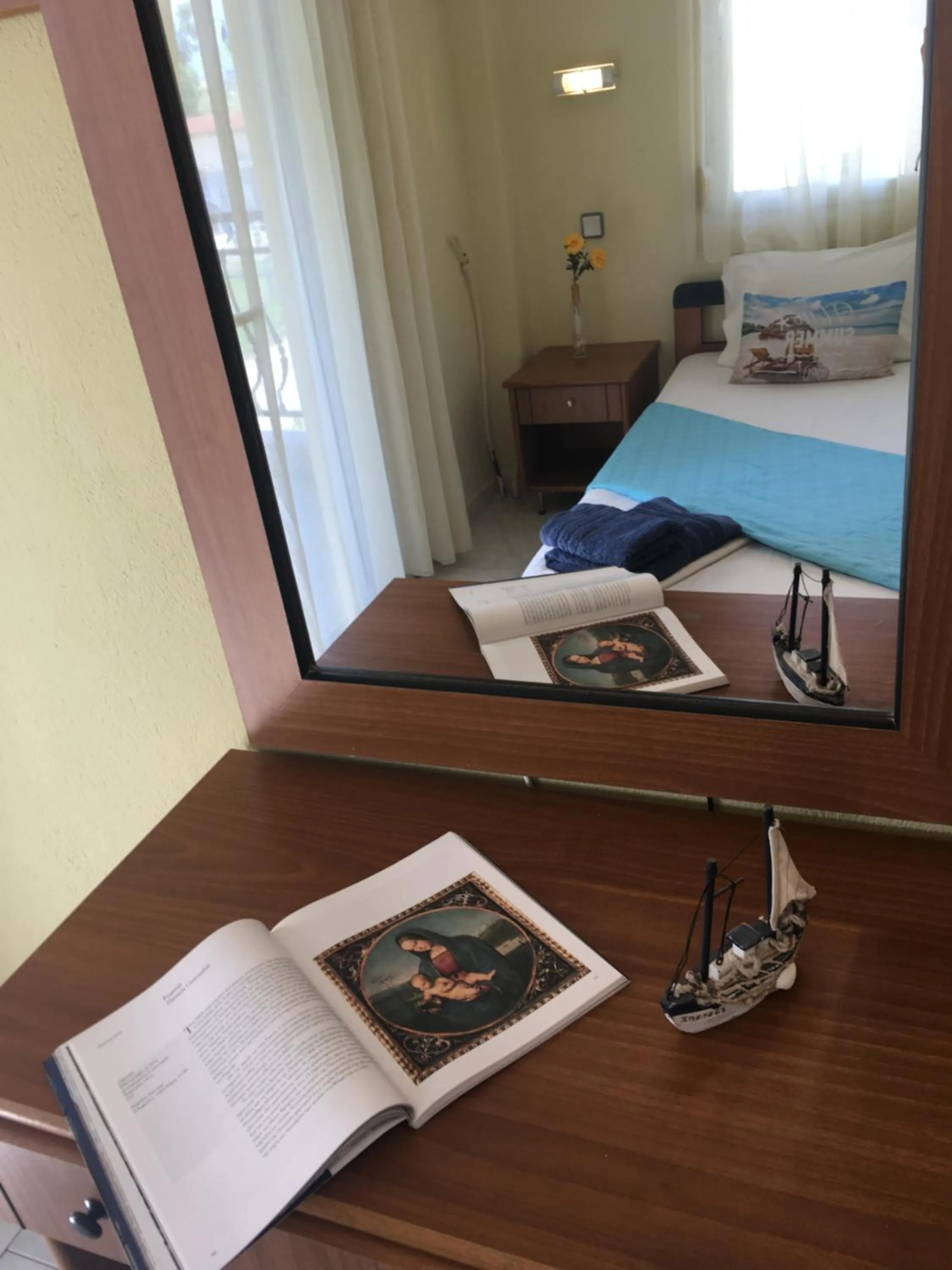 Bedroom in Dionisos Blue