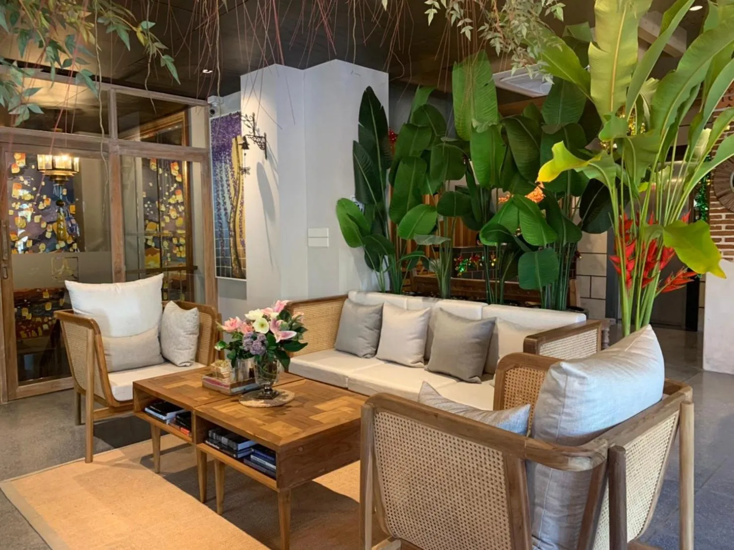 Lobby or reception in Sanae' Oldtown Hotel