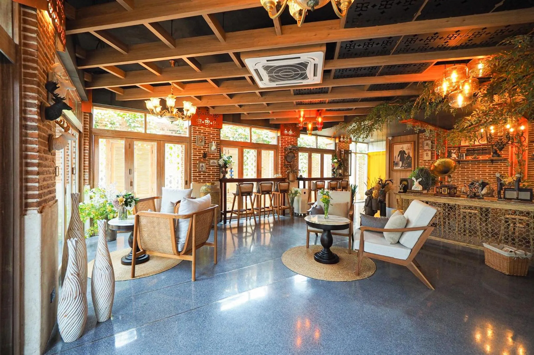 Lobby or reception in Sanae' Oldtown Hotel