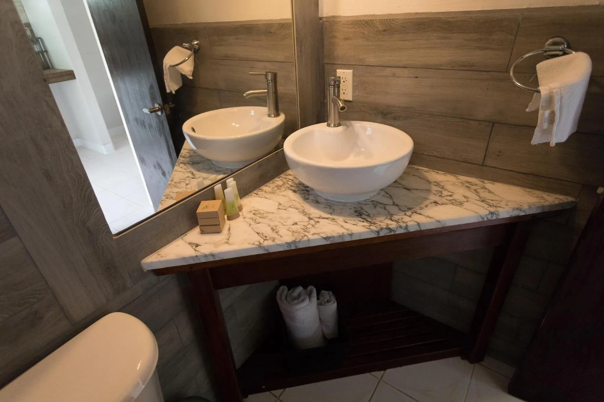 Bathroom in South Coast Horizon