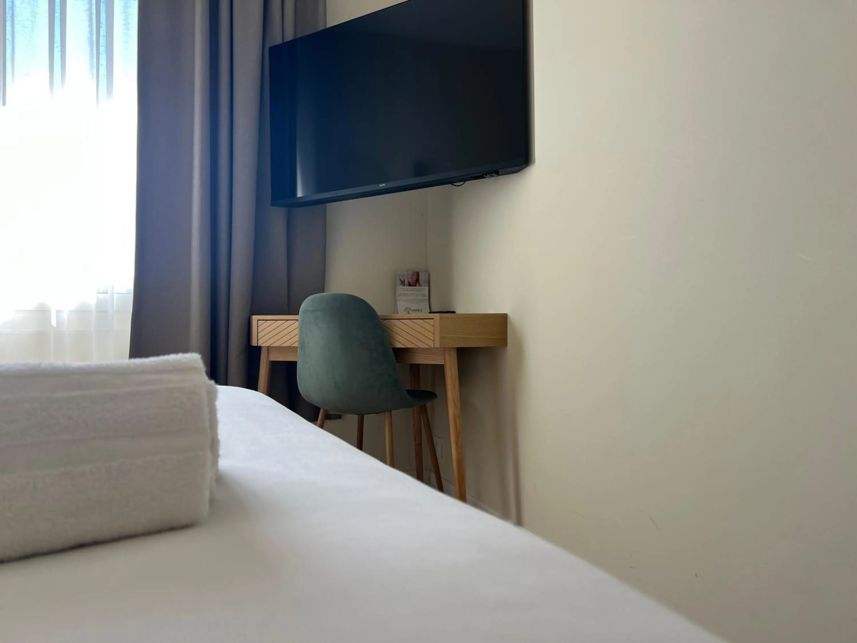 Bed in Adonis Sanary Grand Hôtel des Bains