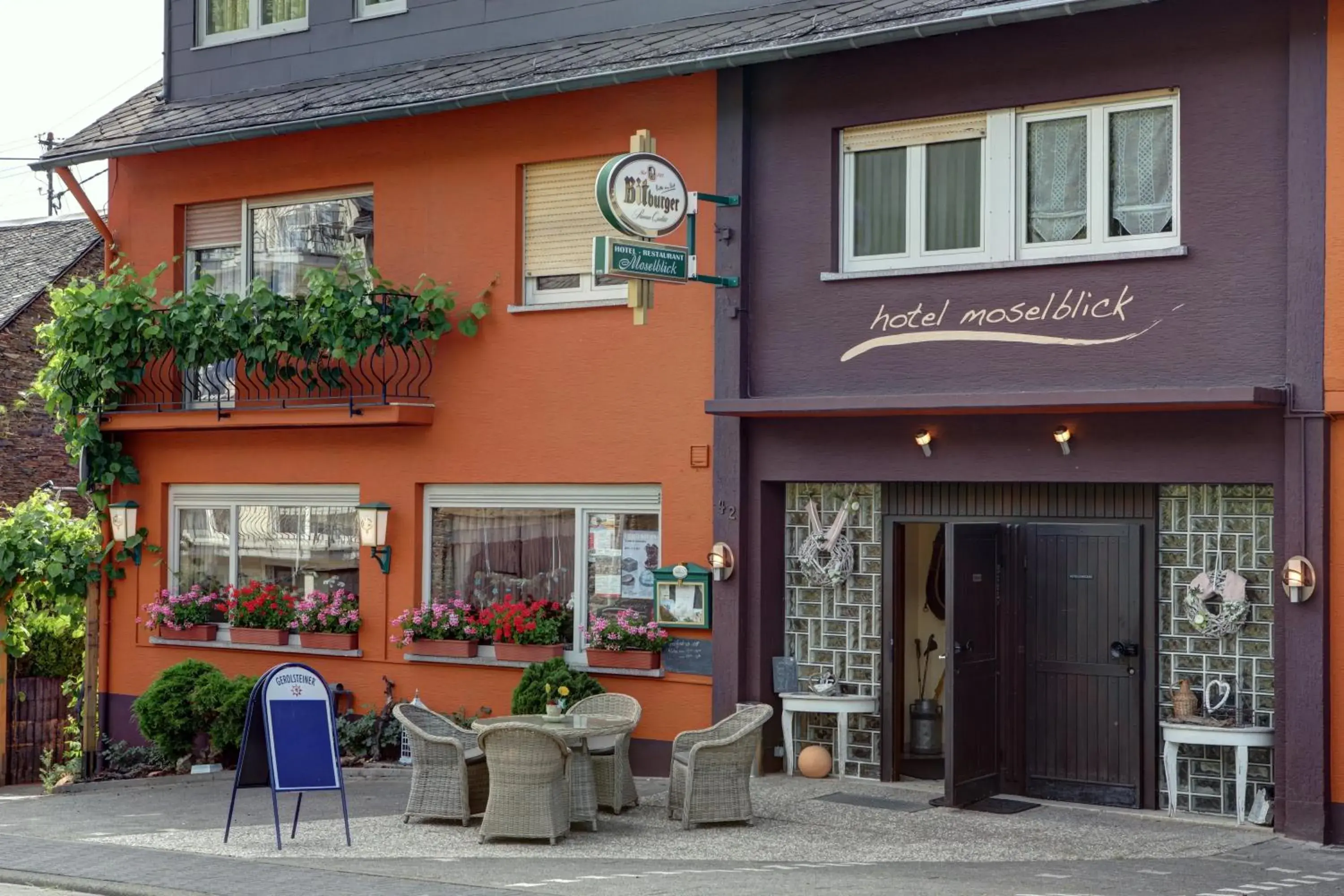 Hotel Restaurant Moselblick Hotel Restaurant Moselblick