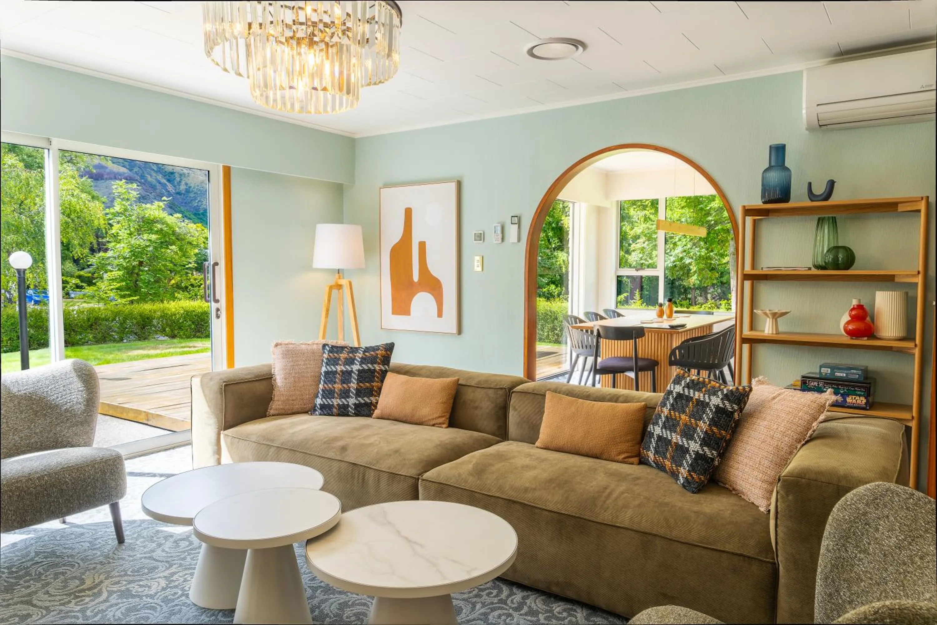 Living room in Arrowtown Motel