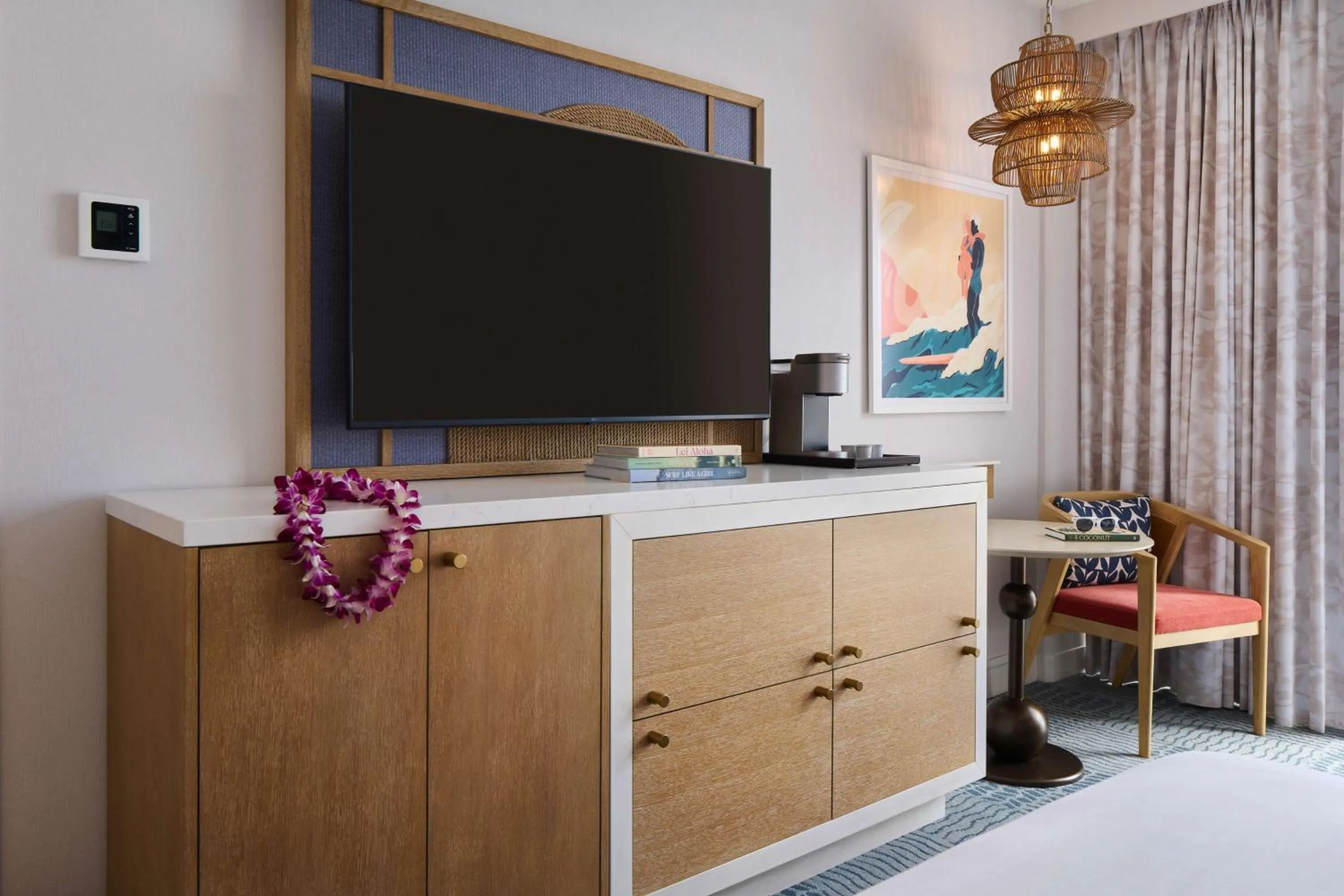 Bedroom in OUTRIGGER Waikiki Paradise Hotel