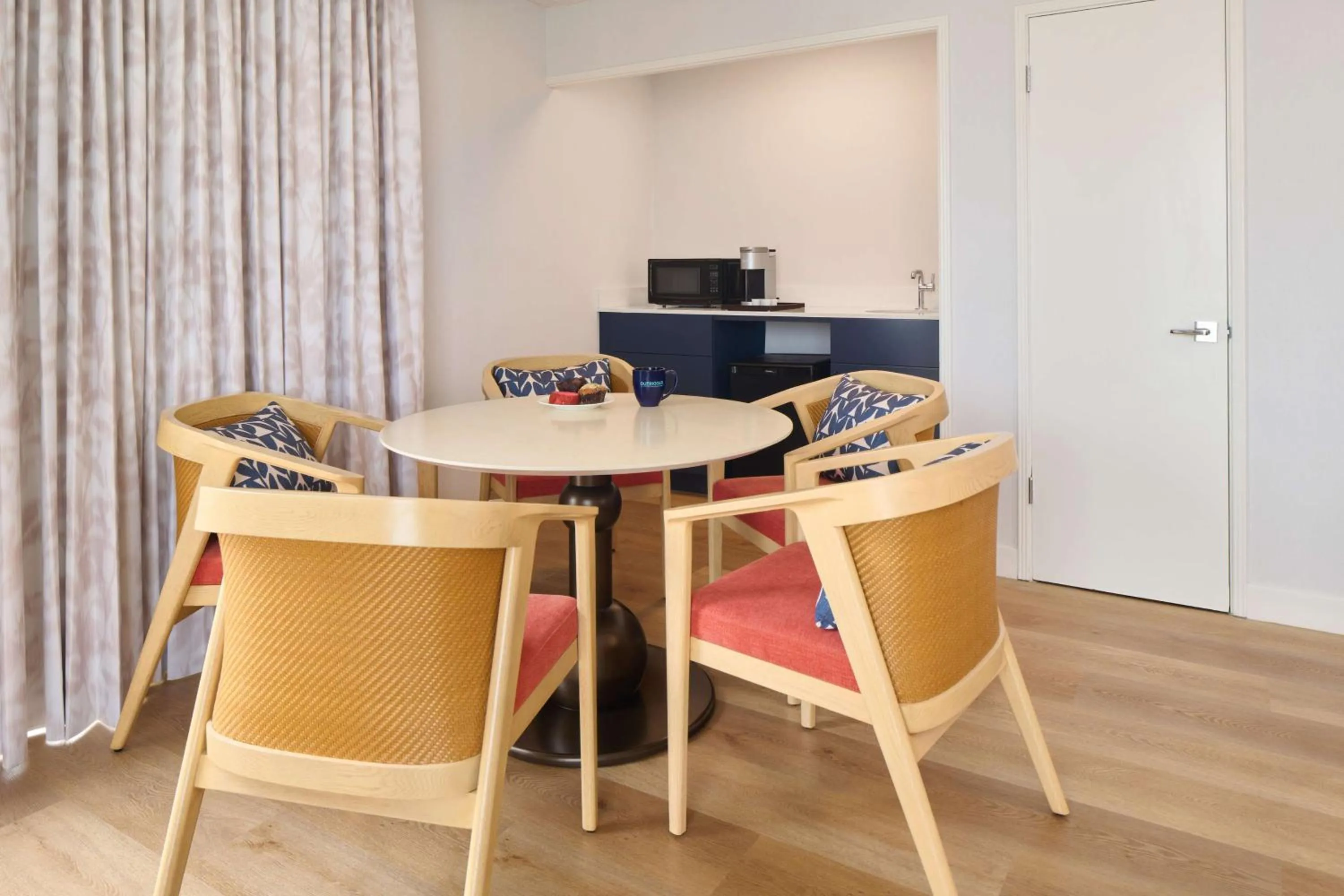 Photo of the whole room in OUTRIGGER Waikiki Paradise Hotel