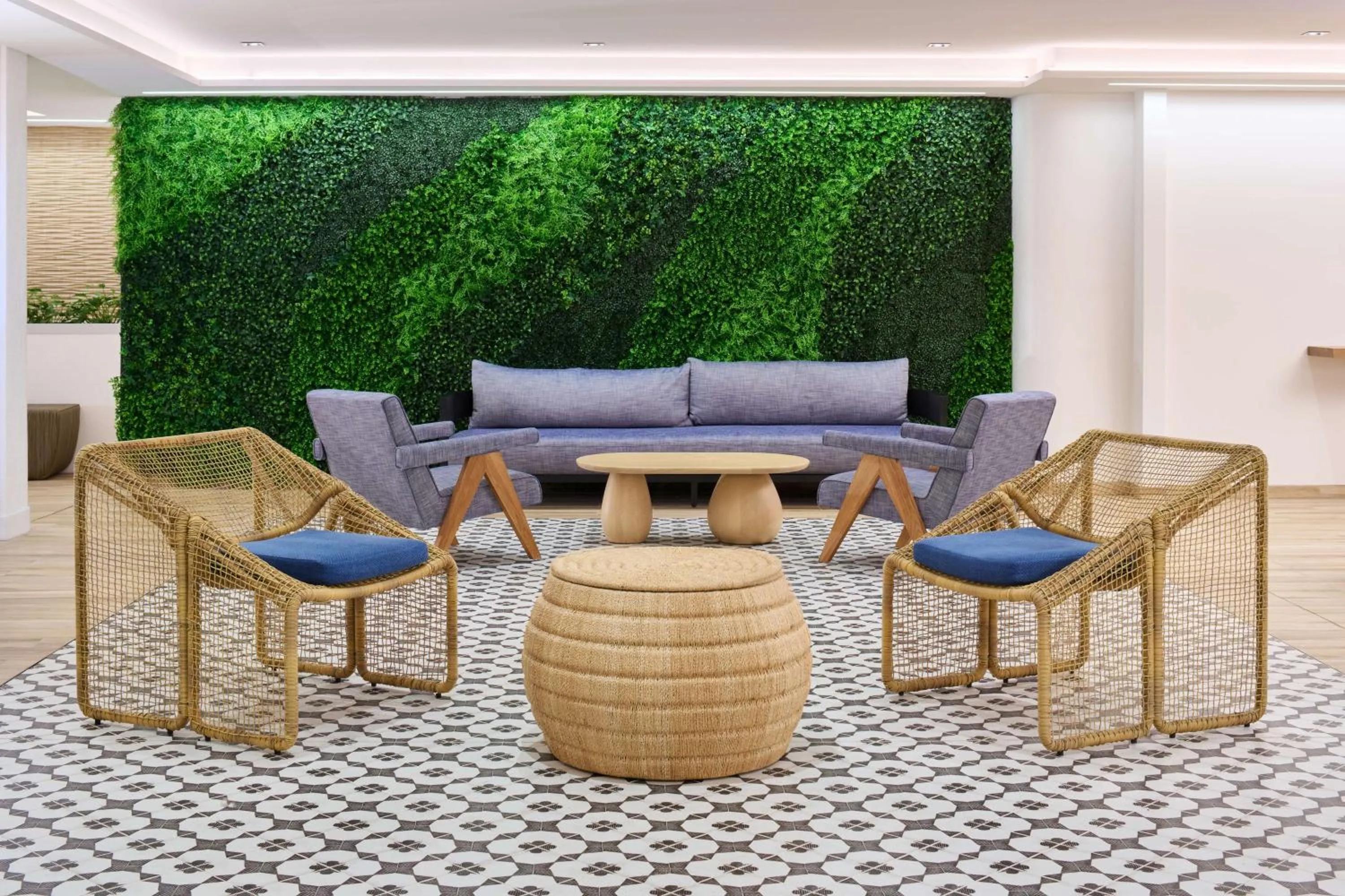 Lobby or reception in OUTRIGGER Waikiki Paradise Hotel