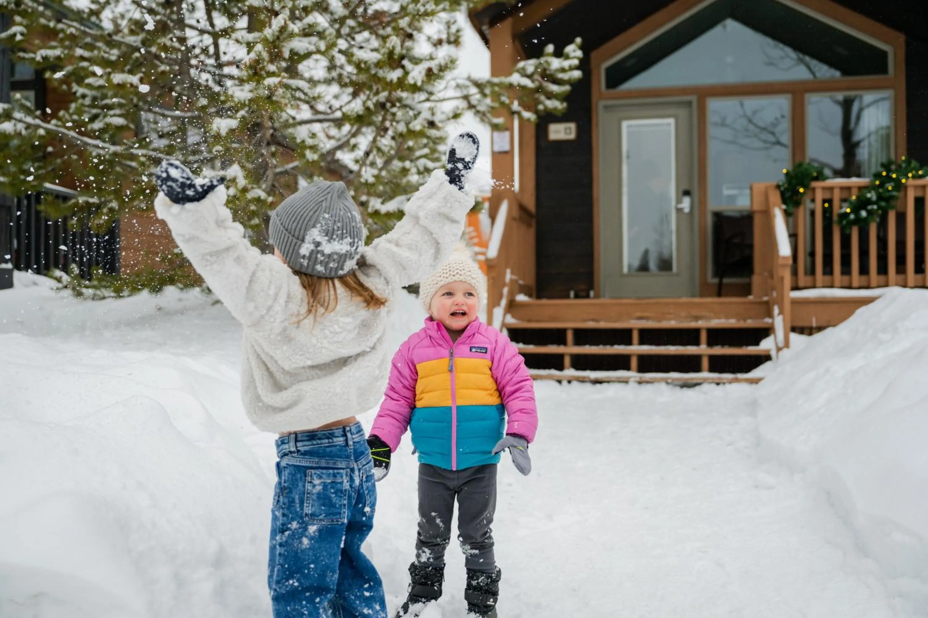 Property building in Explorer Cabins at Yellowstone