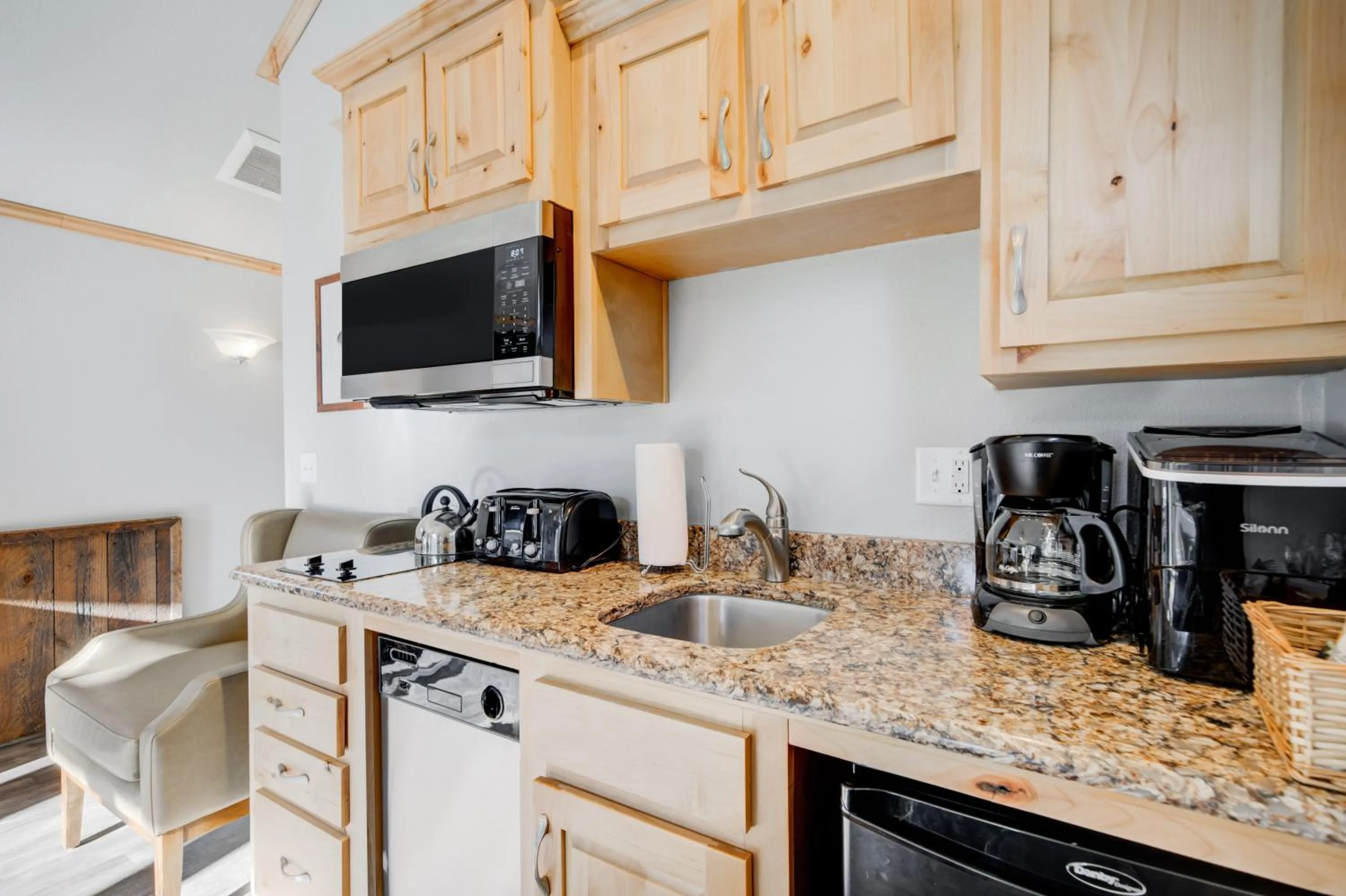 Coffee/tea facilities in Explorer Cabins at Yellowstone