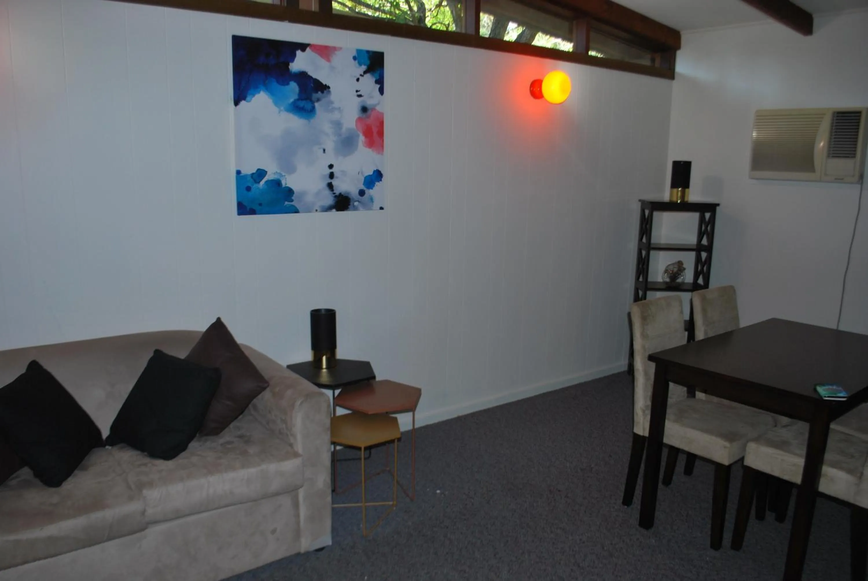 Living room in Colonial Village Resort