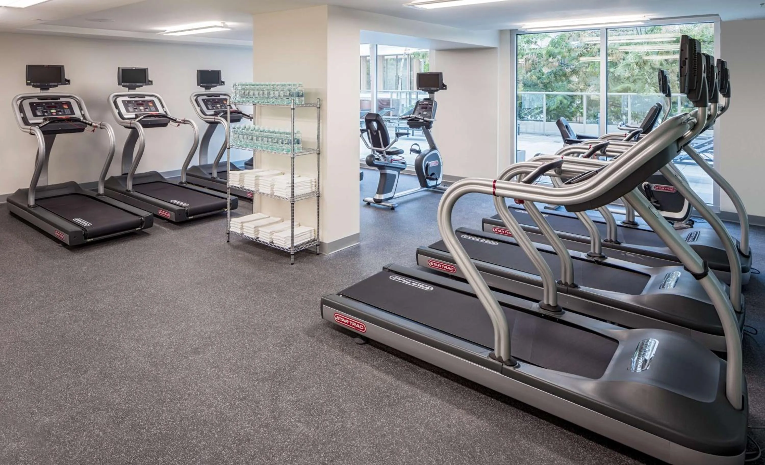 Fitness centre/facilities in Hilton Garden Inn Waikiki Beach
