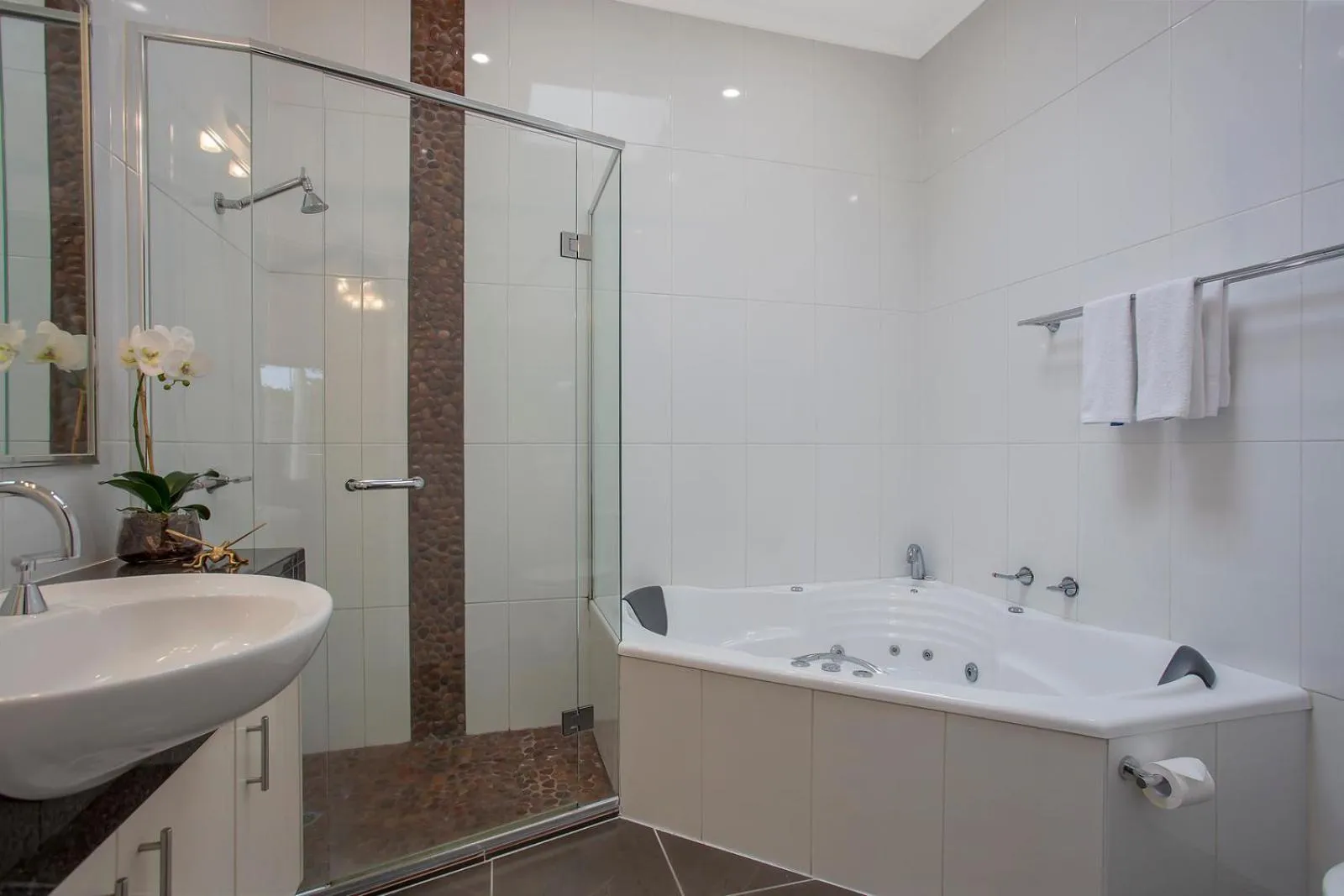Bathroom in Sea Foam Villas