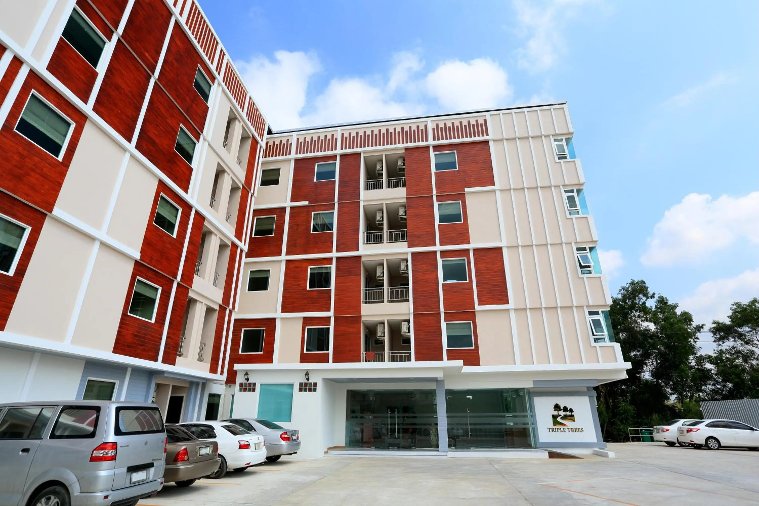 Property building in Tripletreesvillage