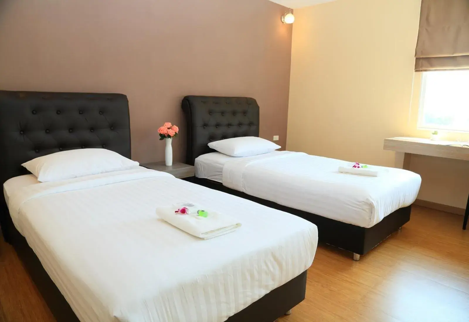 Standard Twin Room in Tripletreesvillage Standard Twin Room in Tripletreesvillage