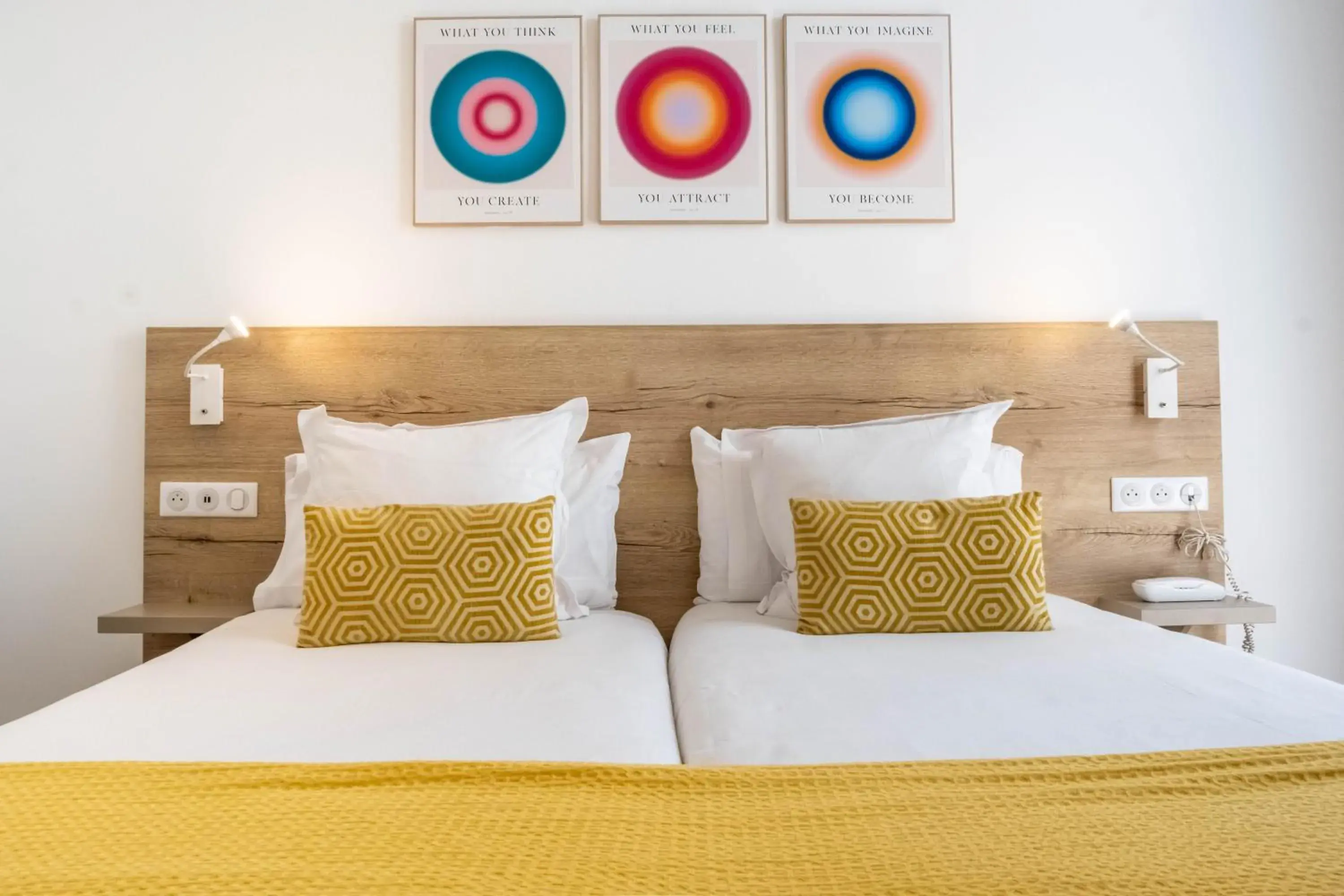 Bed in Hôtel de la Fontaine Bed in Hôtel de la Fontaine