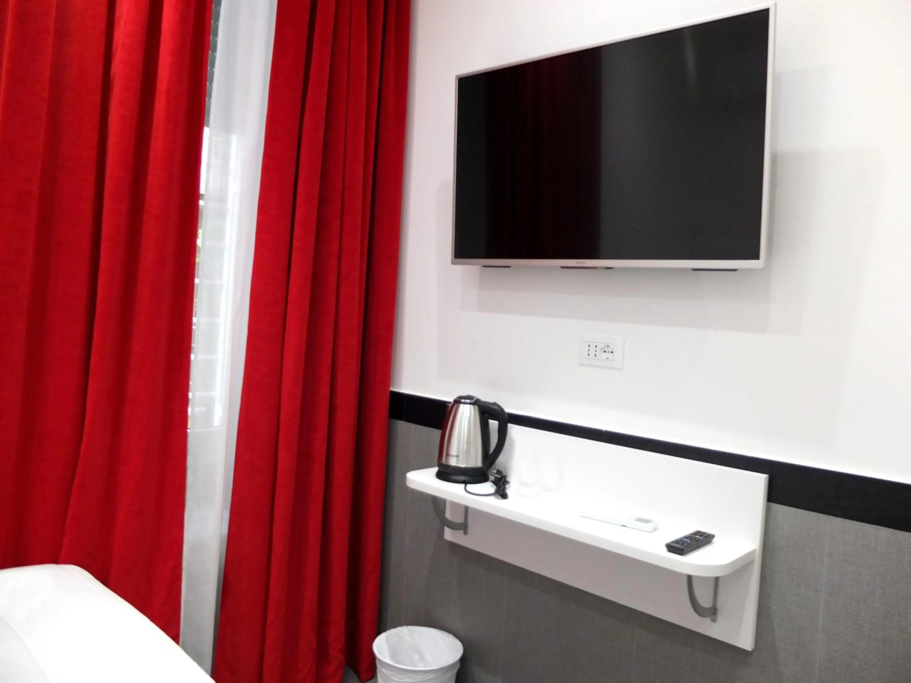 Bed in ASTORIA GOLDEN GATE