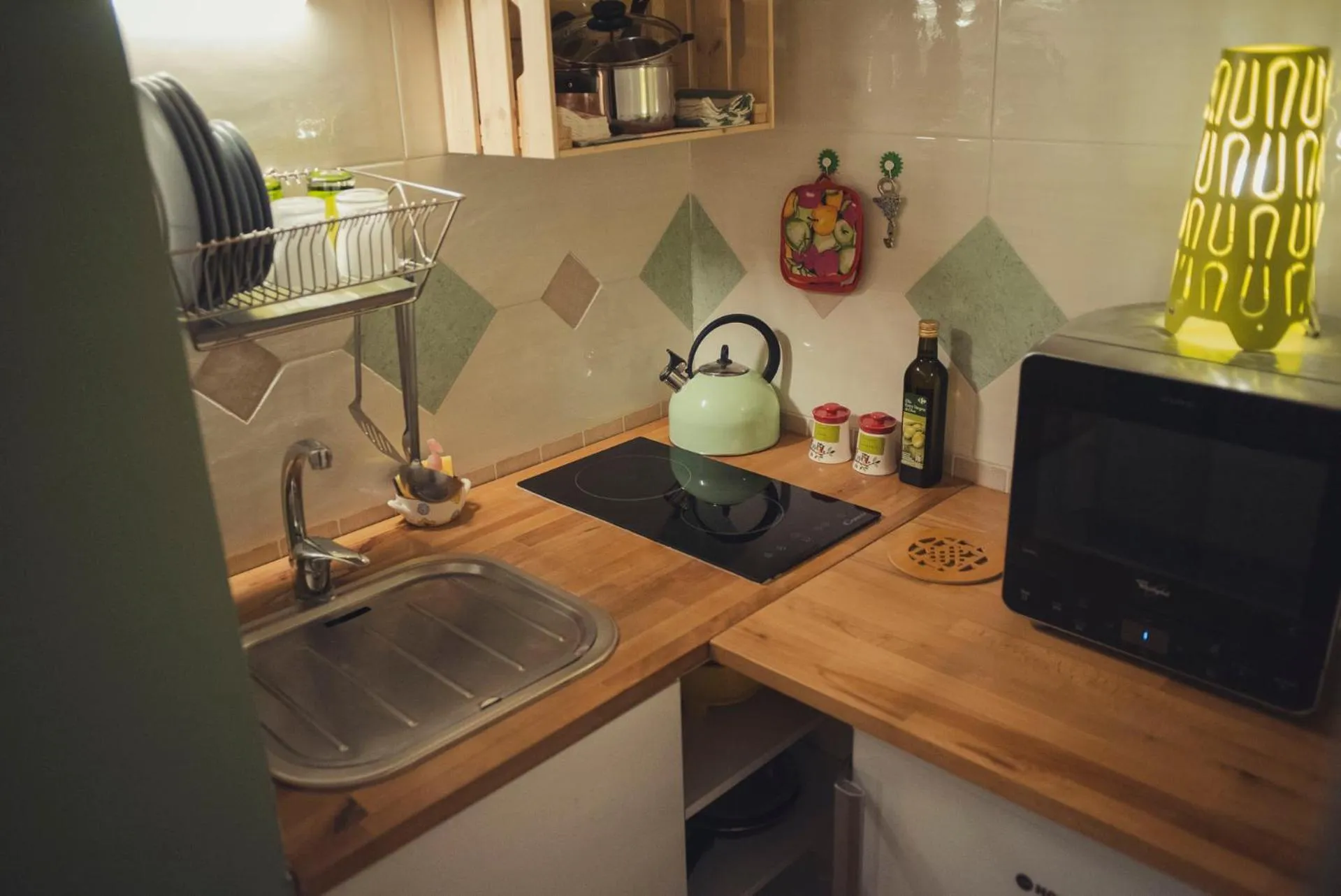 Communal kitchen in Casa Lena B&B