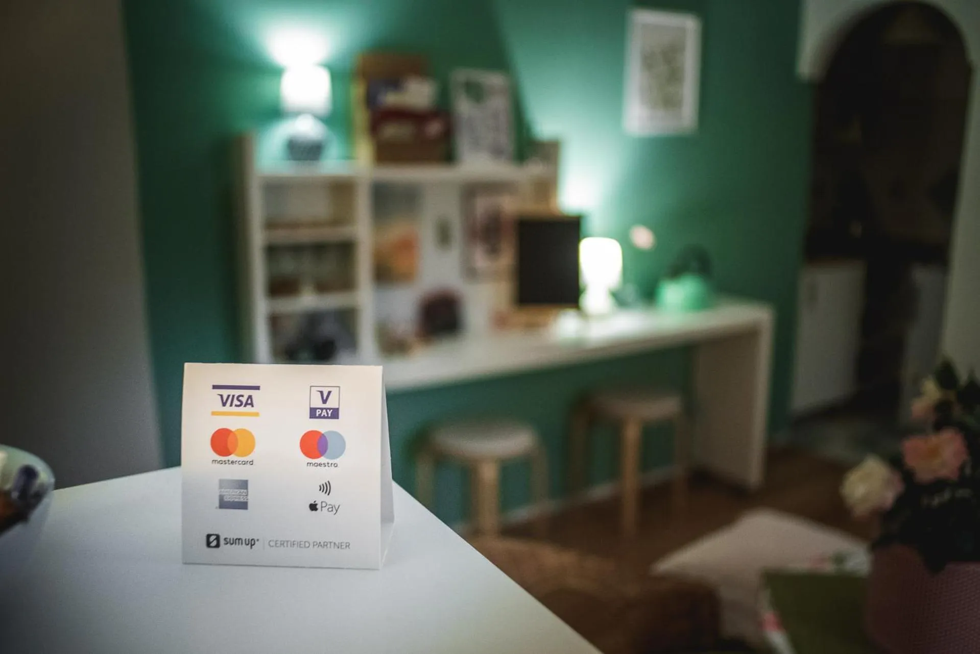 Communal lounge/ TV room in Casa Lena B&B