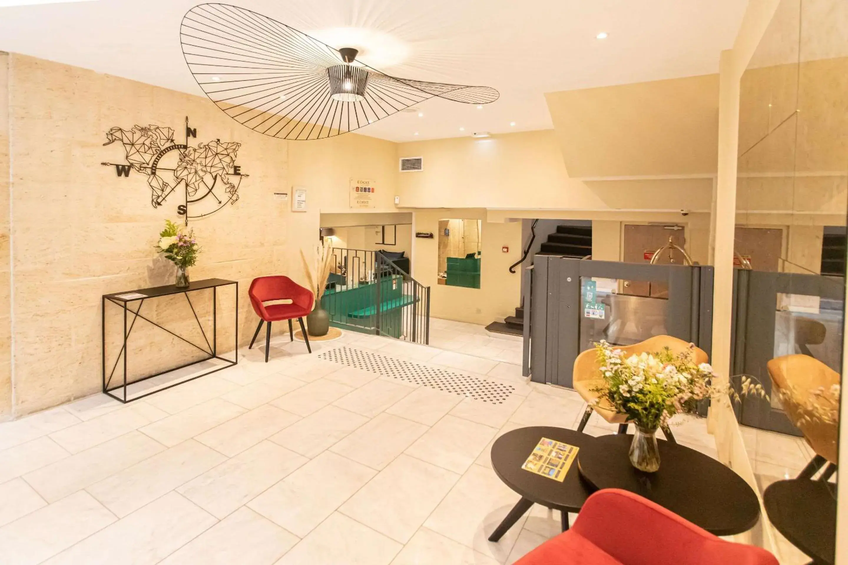 Lobby or reception in Quality Hotel Bordeaux Centre Lobby or reception in Quality Hotel Bordeaux Centre