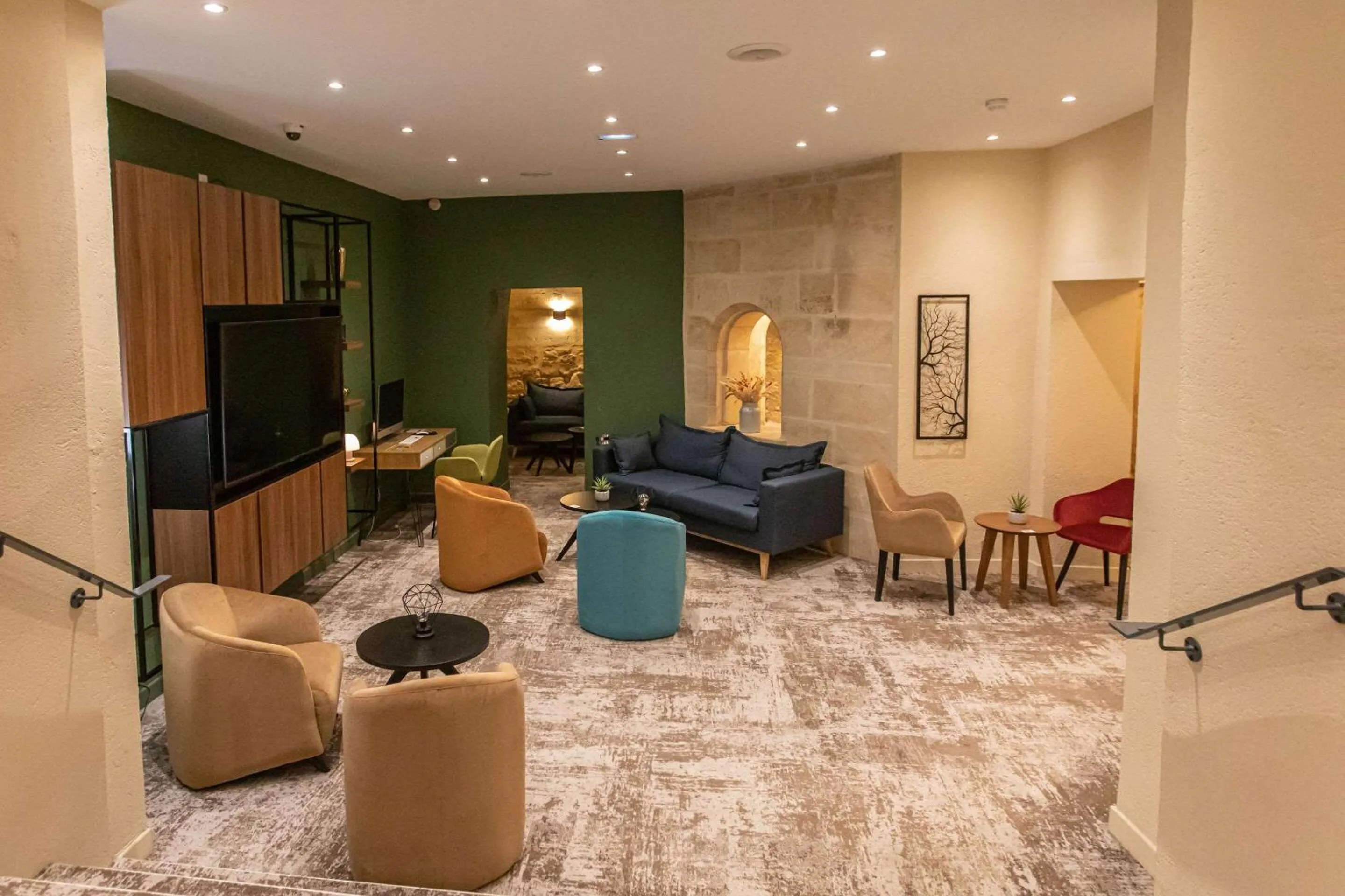 Lobby or reception in Quality Hotel Bordeaux Centre