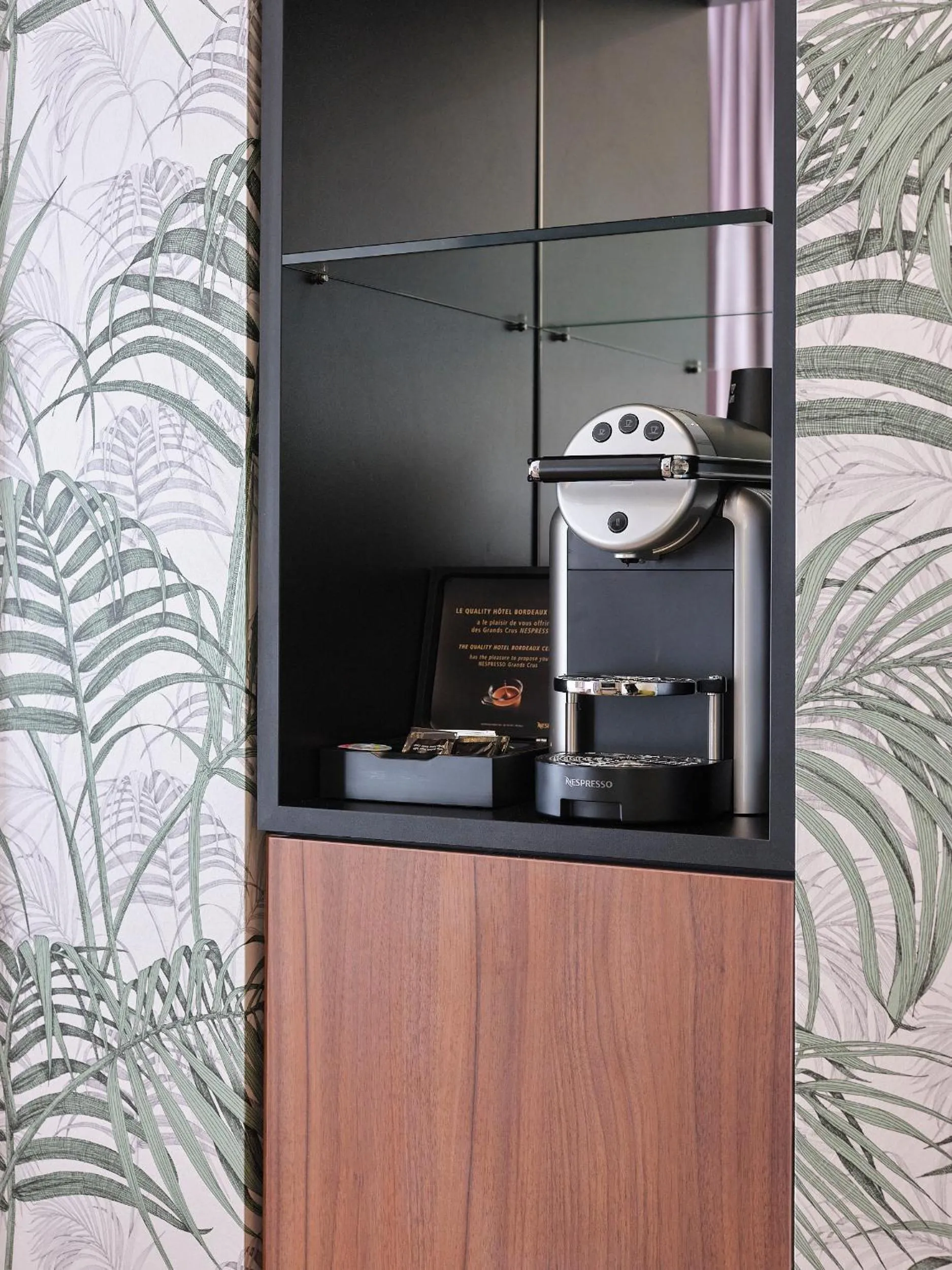 Bedroom in Quality Hotel Bordeaux Centre