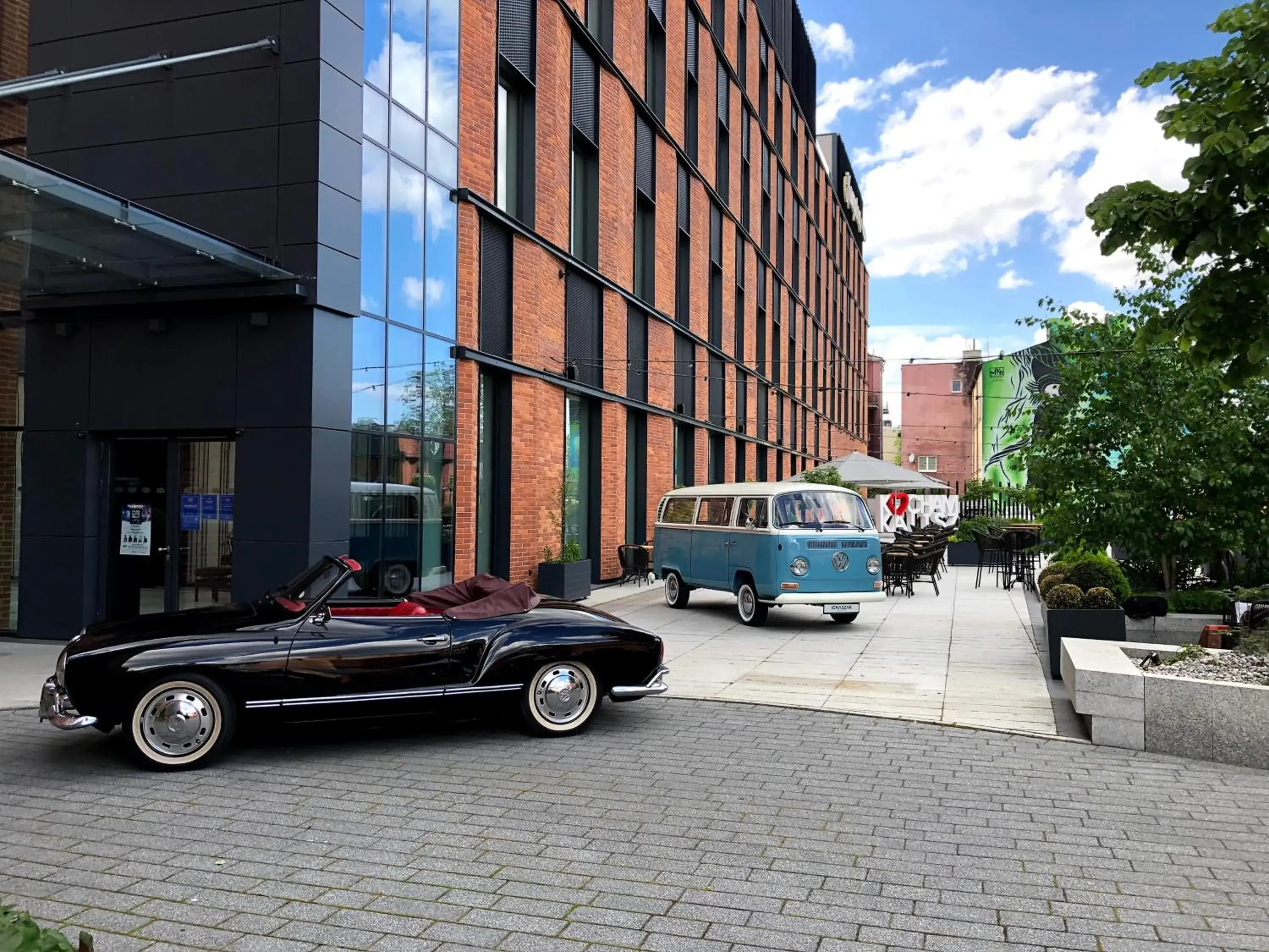 Property building in Hampton By Hilton Kalisz Property building in Hampton By Hilton Kalisz