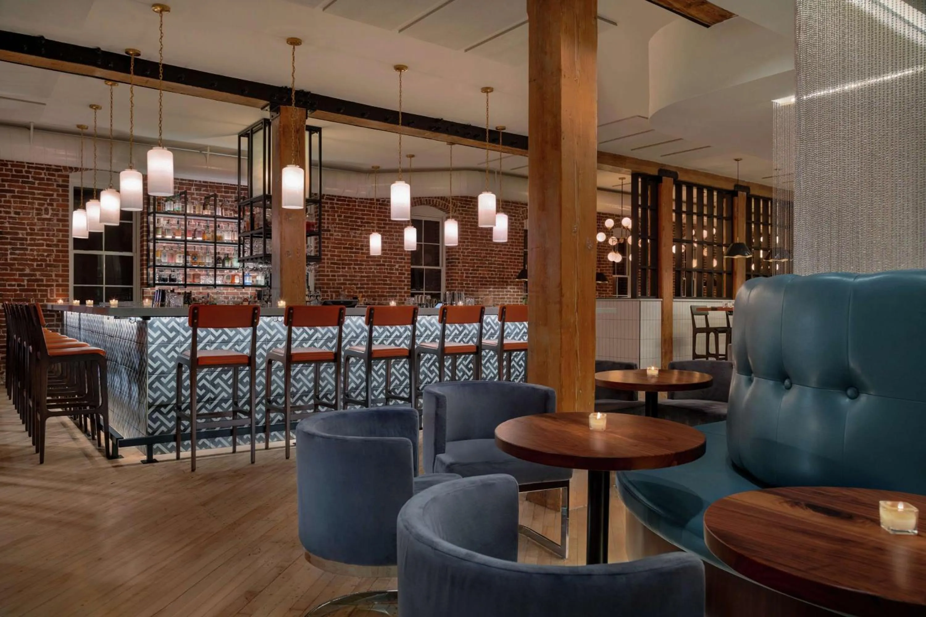 Lounge or bar in The Wilbur Lititz, Tapestry Collection By Hilton