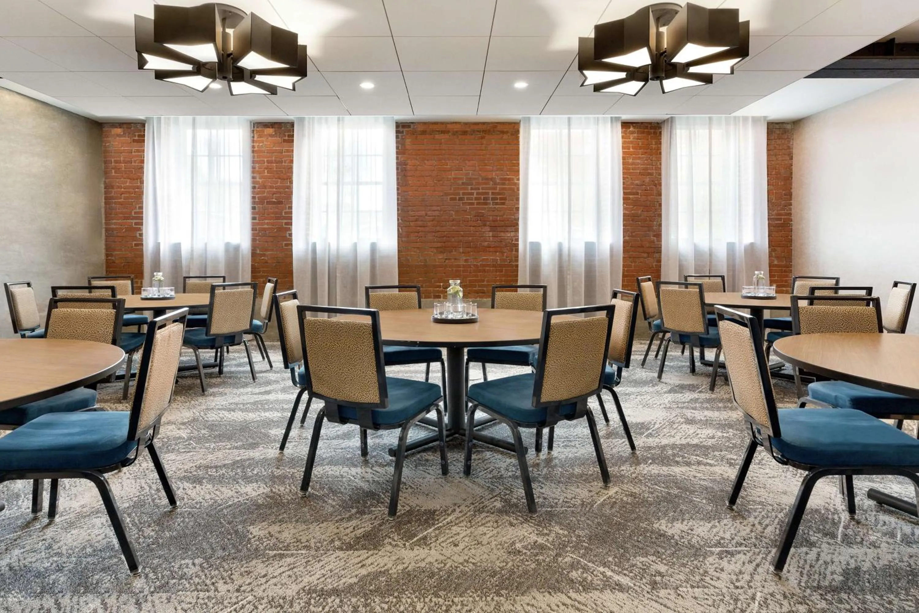Meeting/conference room in The Wilbur Lititz, Tapestry Collection By Hilton
