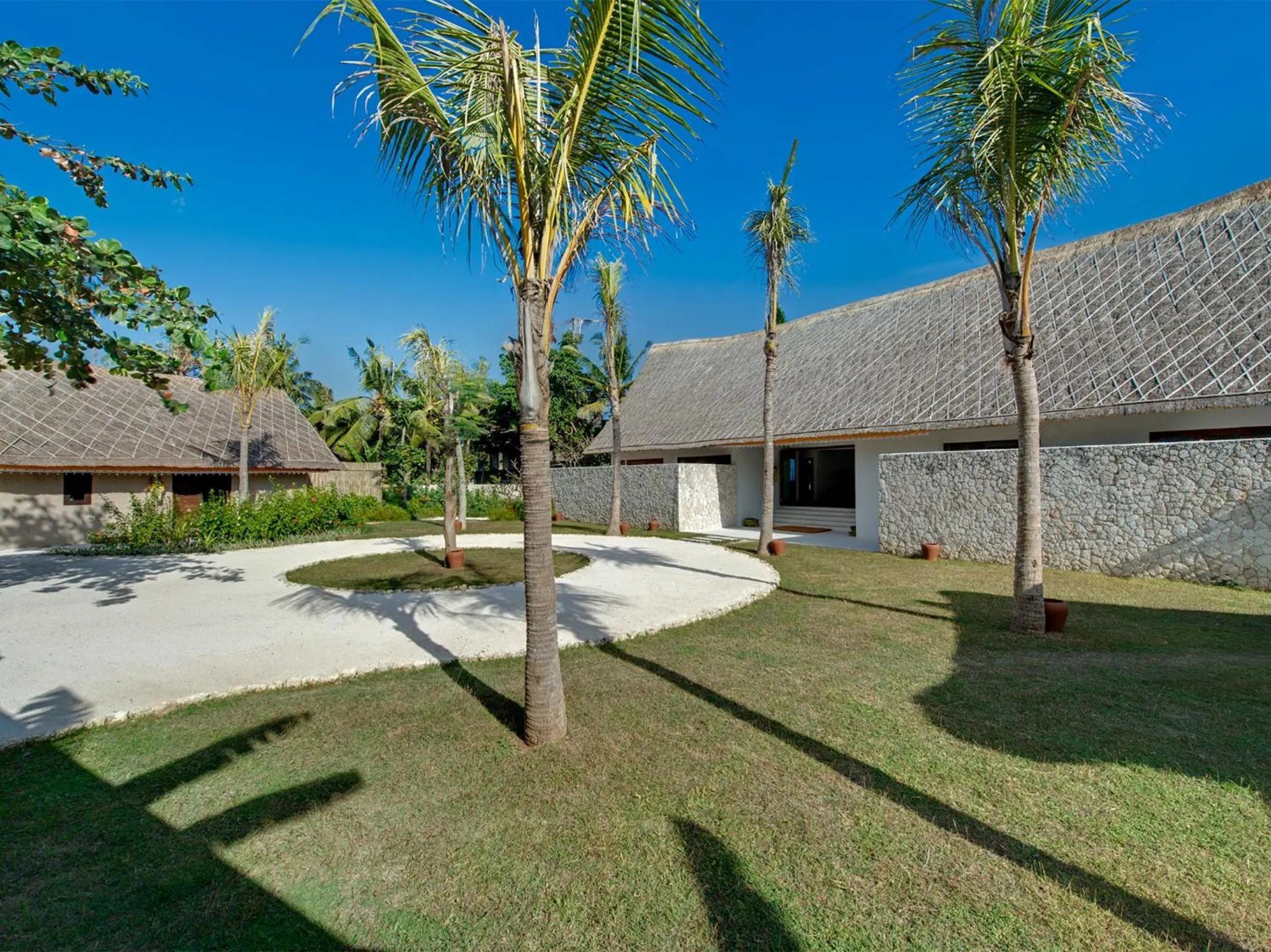 Property building in Villa Voyage