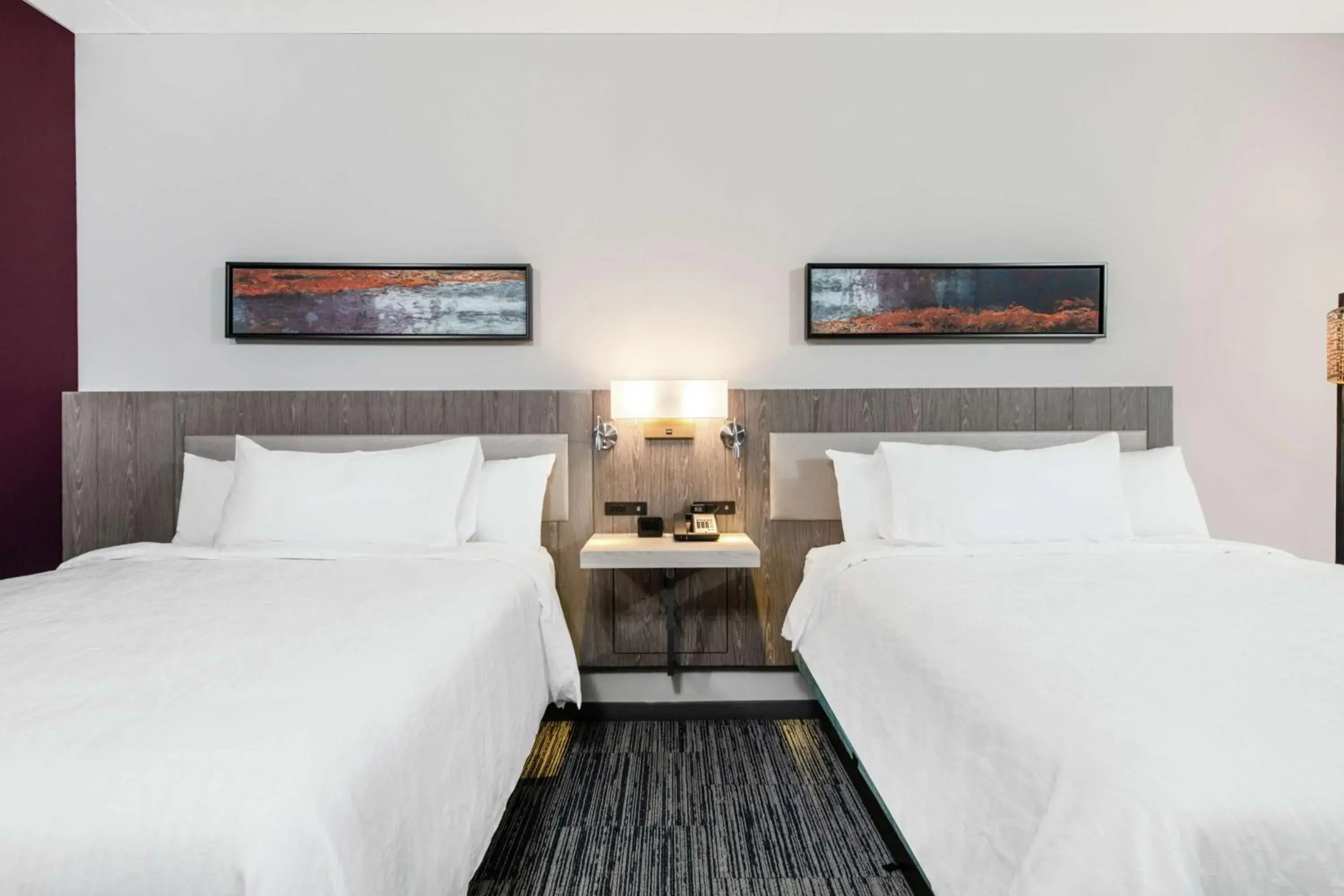 Premium Queen Room with Two Queen Beds in Hilton Garden Inn Pittsburgh Area Beaver Valley, Pa Premium Queen Room with Two Queen Beds in Hilton Garden Inn Pittsburgh Area Beaver Valley, Pa