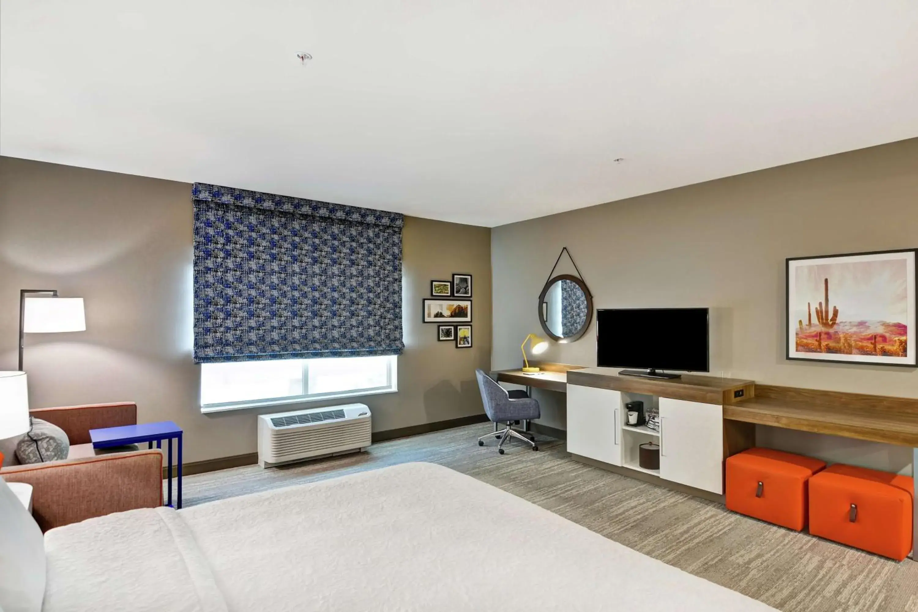 Bedroom, Bed in Hampton Inn Suites Tucson Tech Park Bedroom, Bed in Hampton Inn Suites Tucson Tech Park