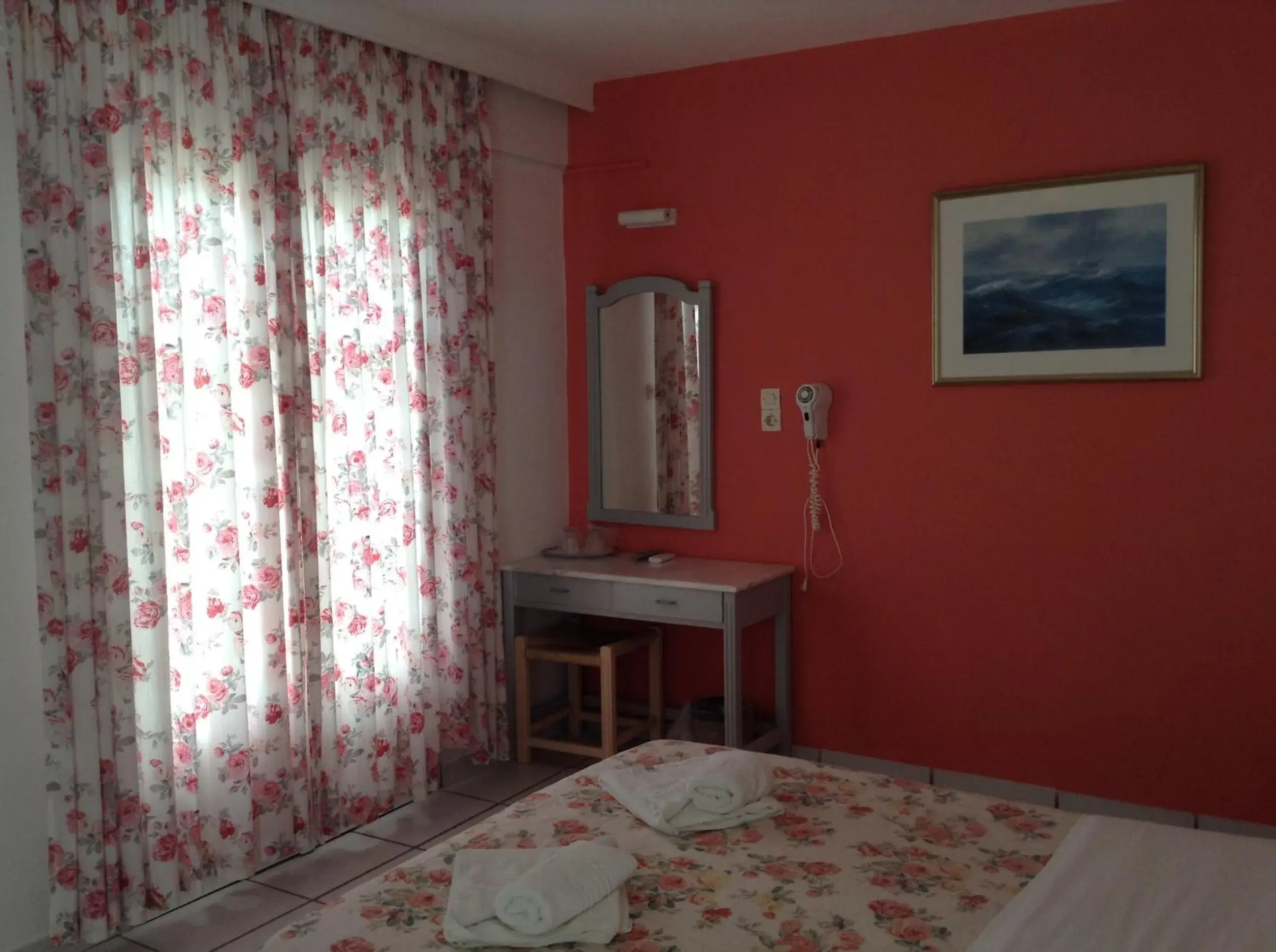 Day, Bed in King Thiras Hotel Day, Bed in King Thiras Hotel