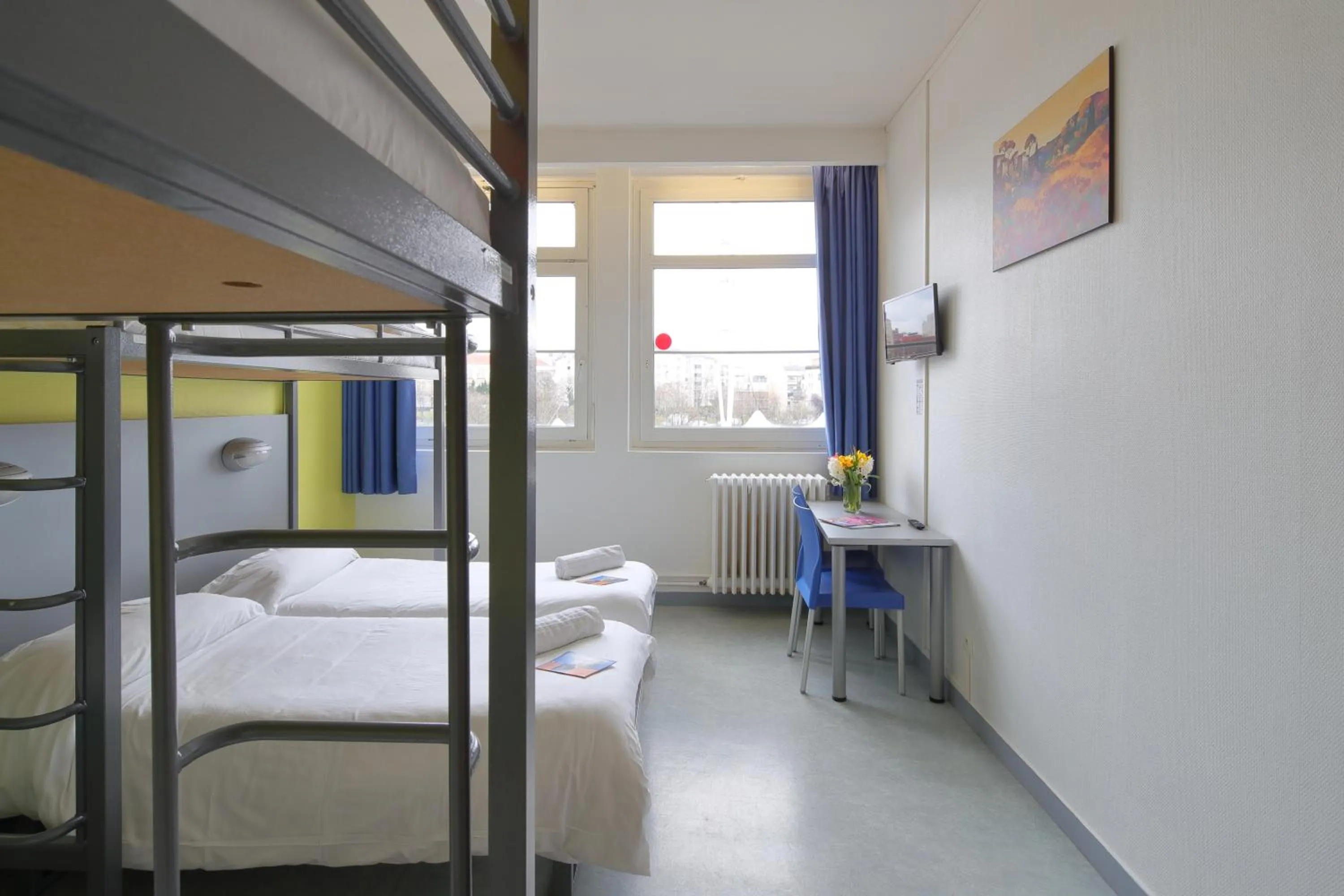 Photo of the whole room, Bed in Hotel CIS Paris Maurice Ravel