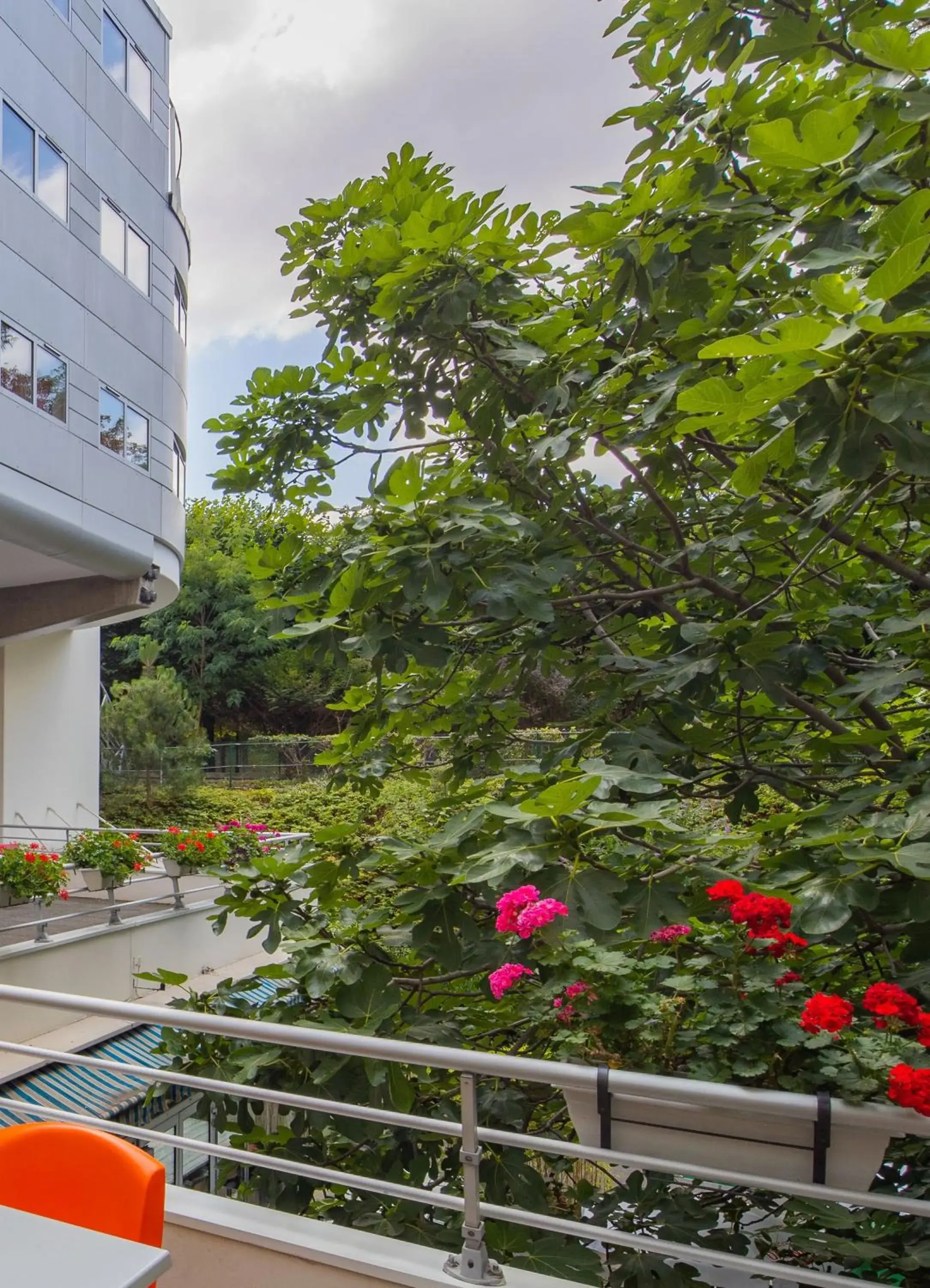 Balcony/Terrace in Hotel CIS Paris Kellermann