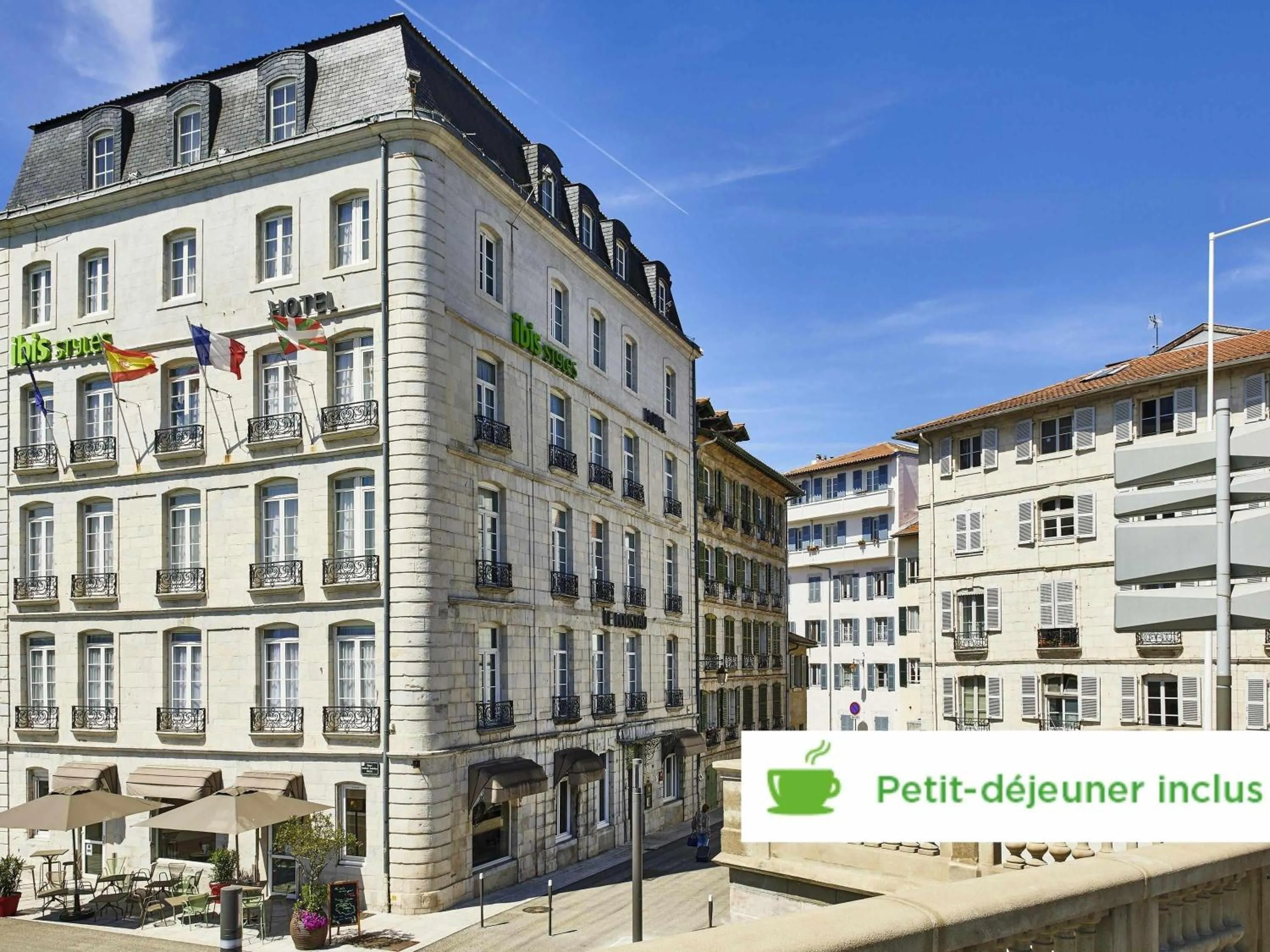 Property building in ibis Styles Bayonne