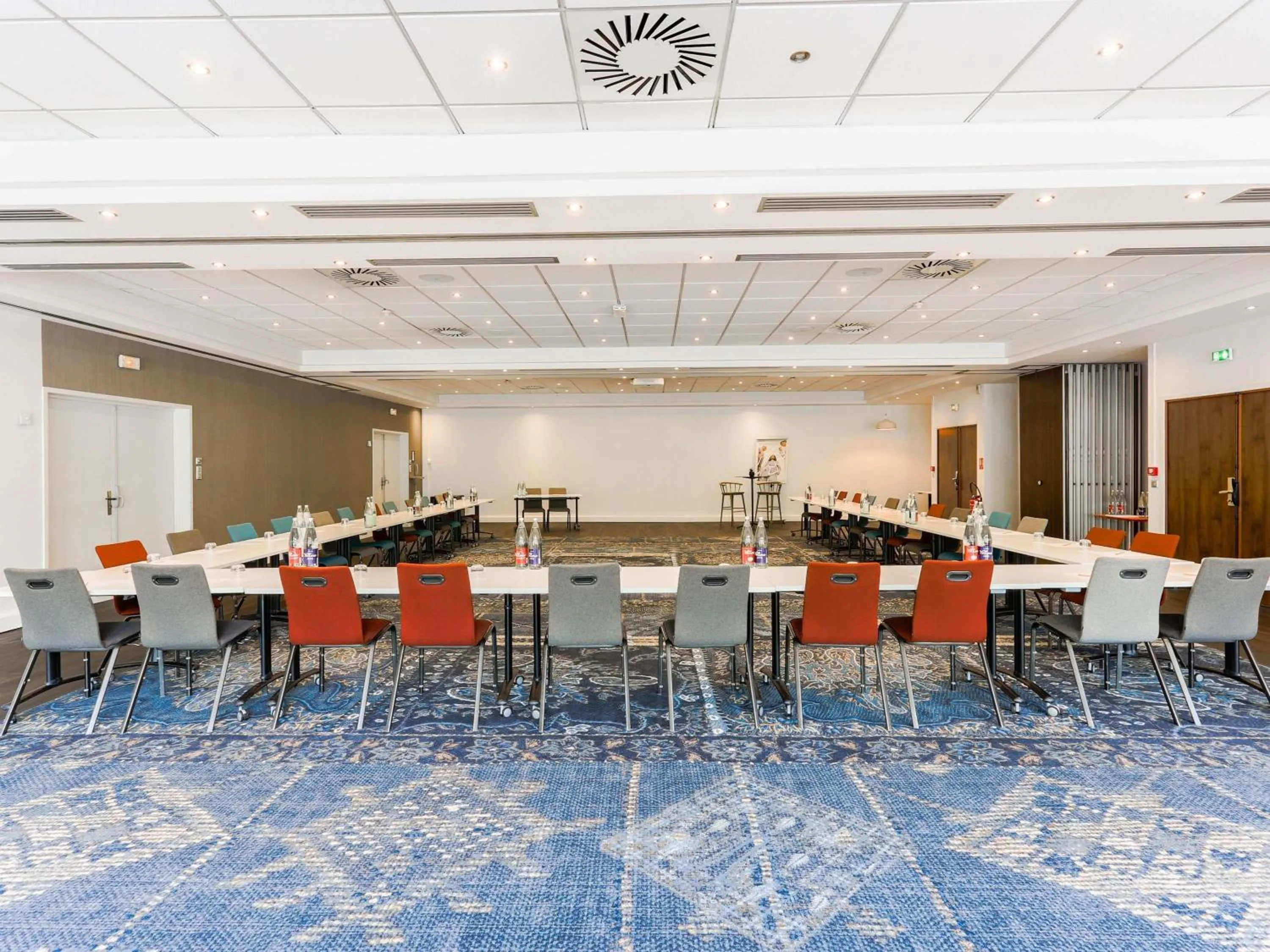 Living room in Mercure Lille Marcq en Baroeul