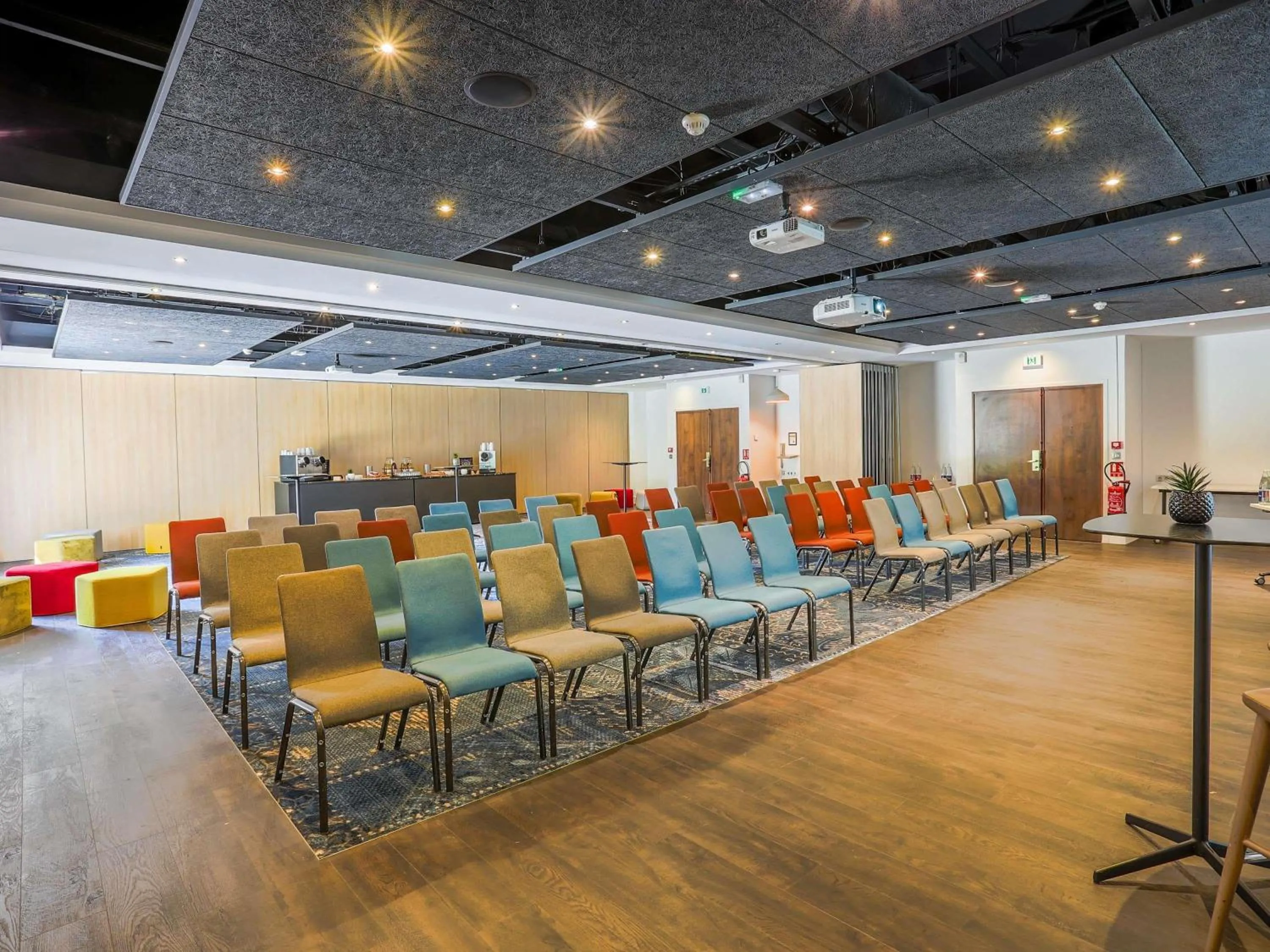 Living room in Mercure Lille Marcq en Baroeul