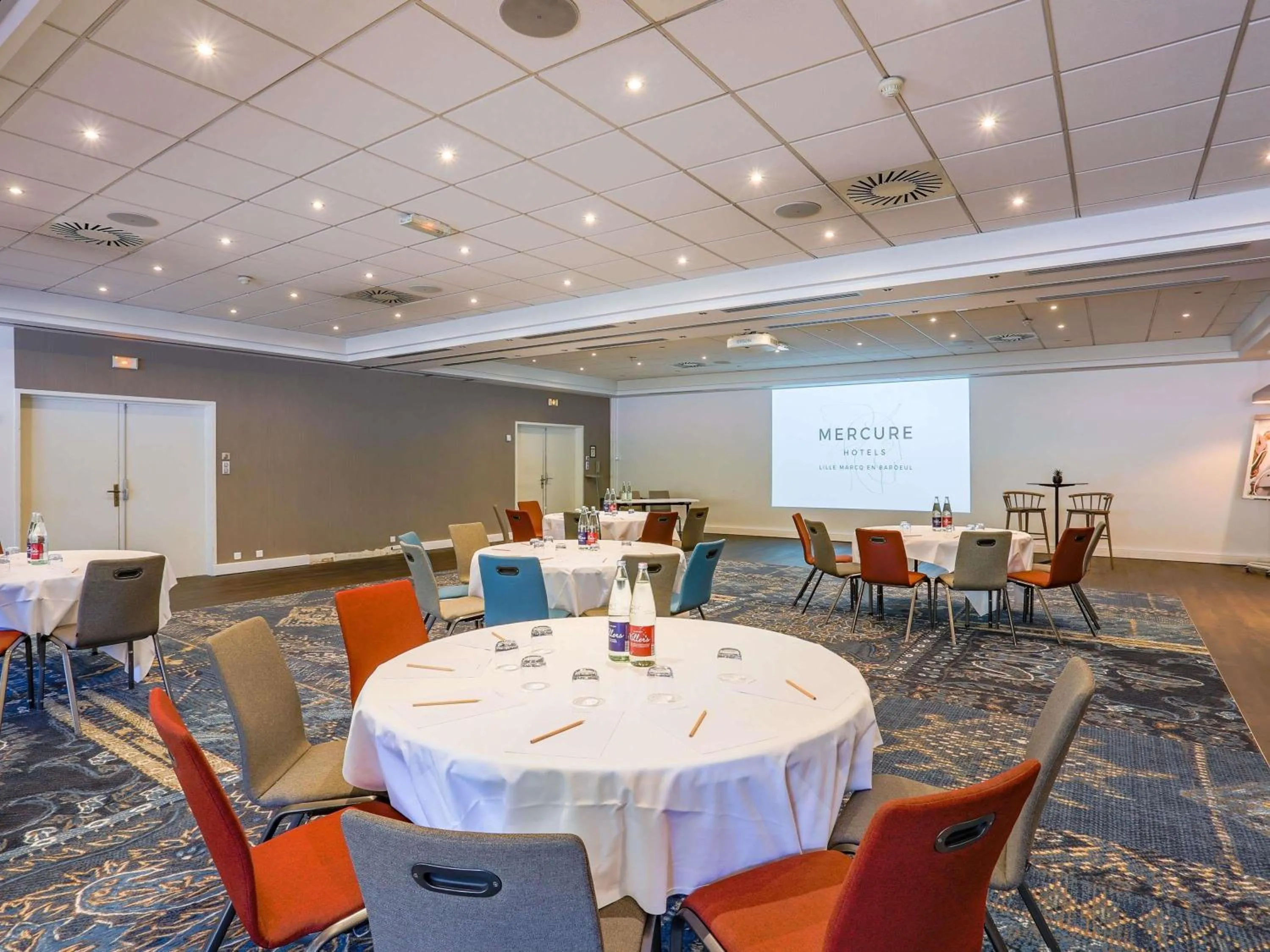 Living room in Mercure Lille Marcq en Baroeul