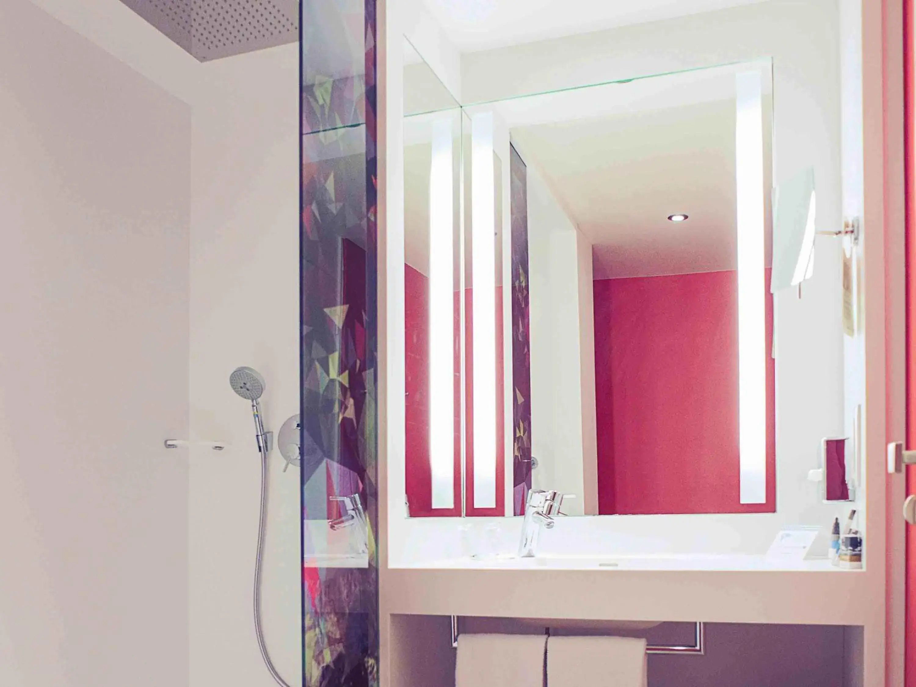 Bedroom in Mercure Lille Marcq en Baroeul Bedroom in Mercure Lille Marcq en Baroeul