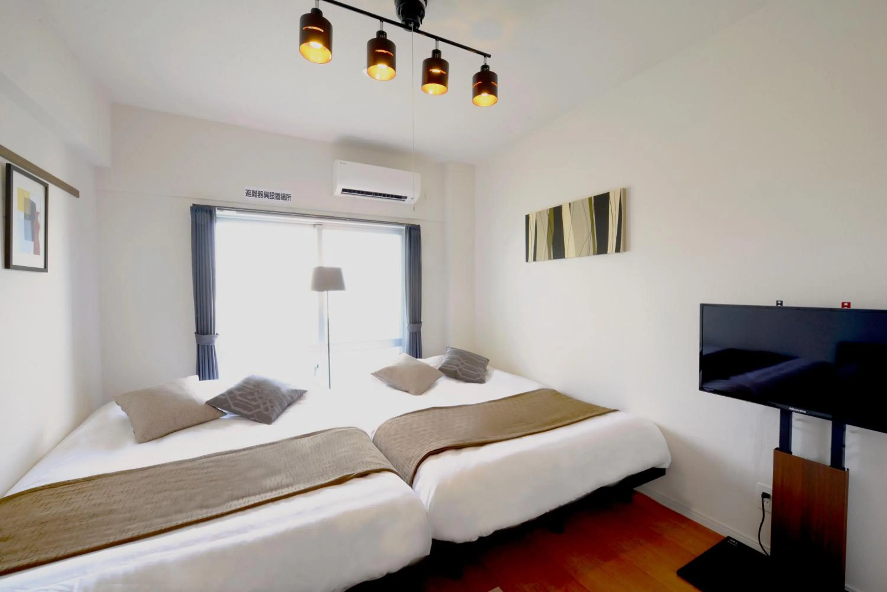 Photo of the whole room, Bed in Allstay GOYA