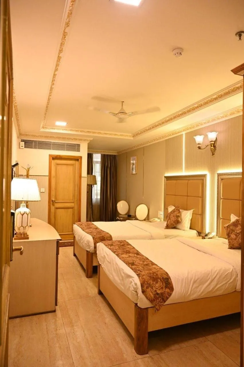 HOTEL GALAXY GRAND