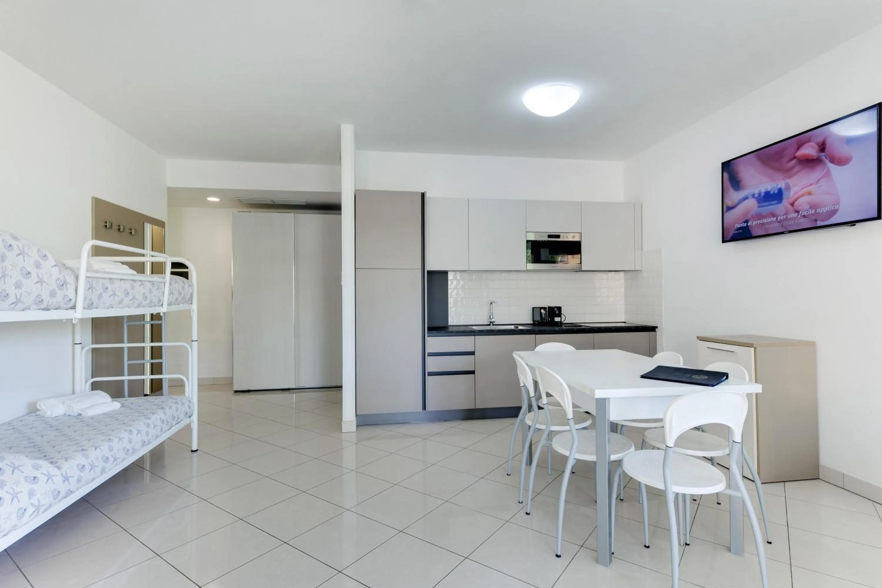 TV and multimedia, Bed in Residence I Diamanti - Siroli Collection