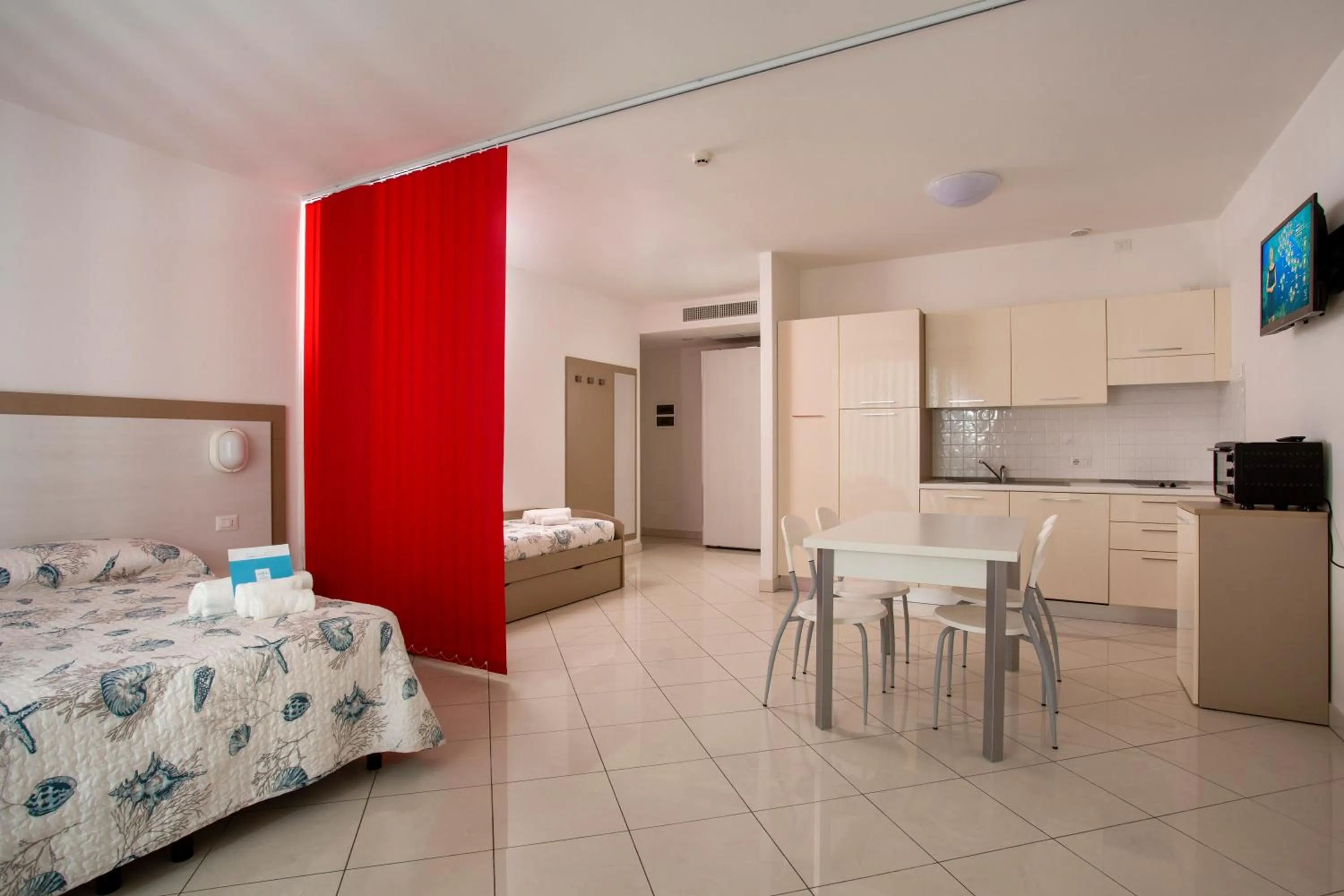 Kitchen or kitchenette, Bed in Residence I Diamanti - Siroli Collection