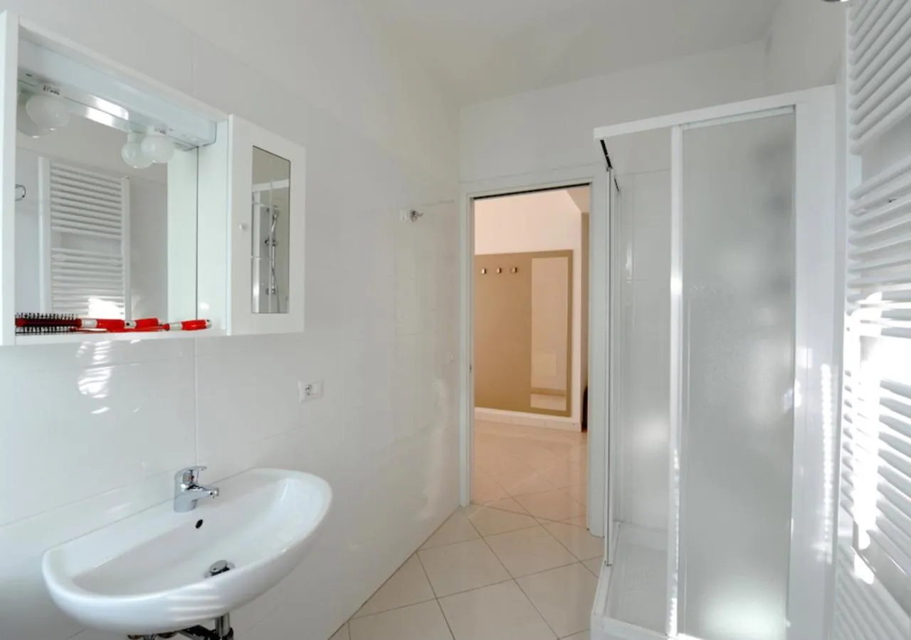 Shower in Residence I Diamanti - Siroli Collection