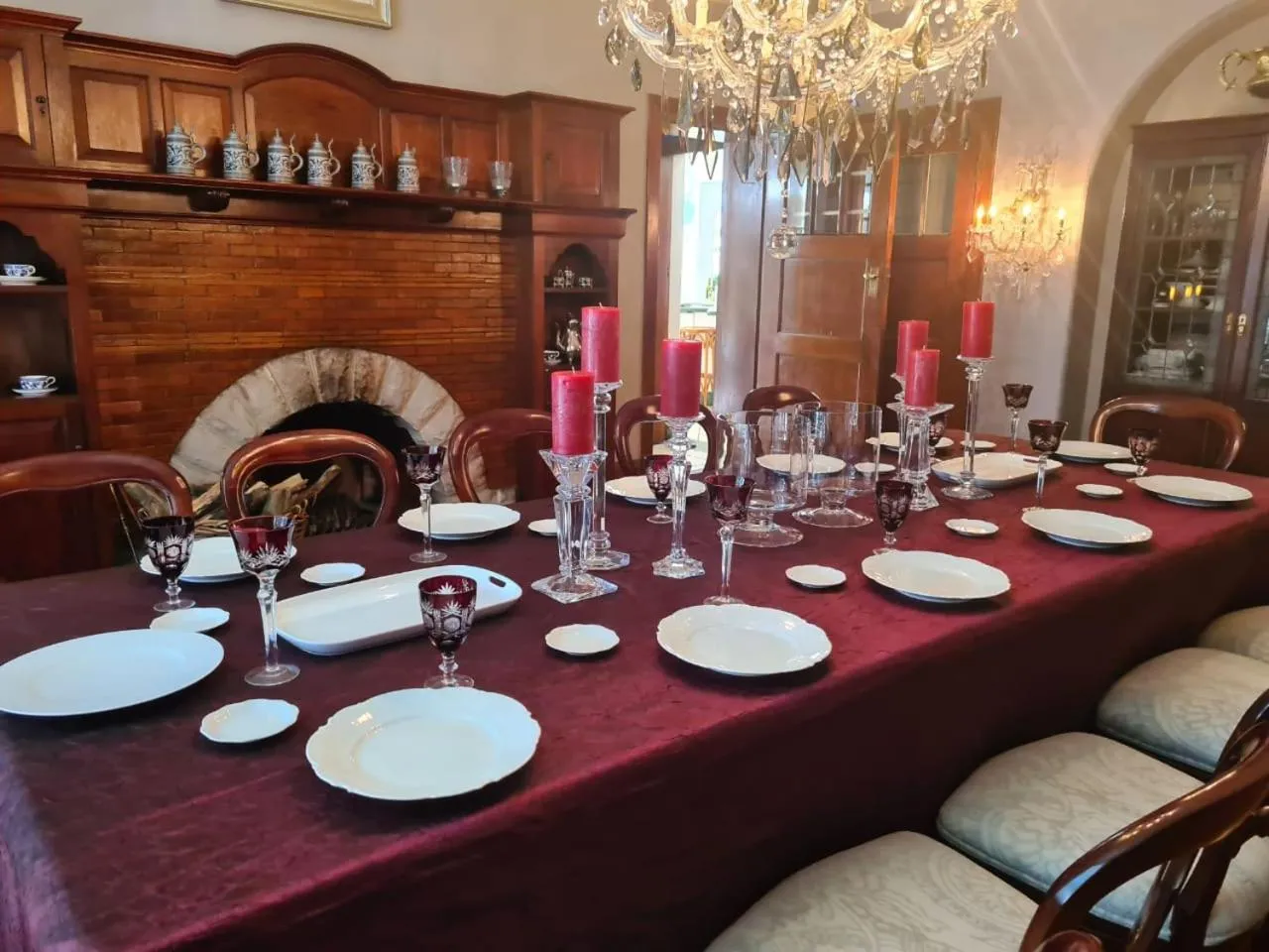 Dining area in The Great Gatsby Houghton