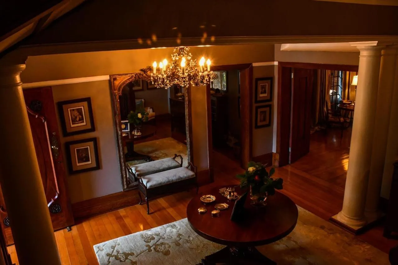 Lobby or reception in The Great Gatsby Houghton