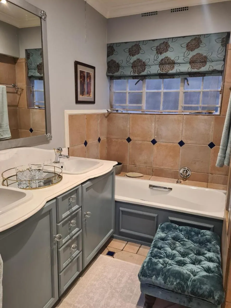 Bathroom in The Great Gatsby Houghton